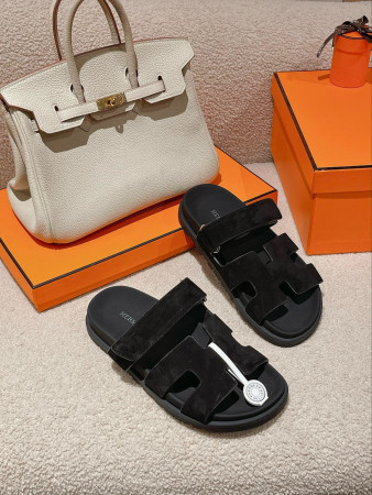 ua H**mes chypre sandal
