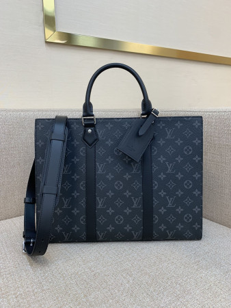 LV Sac Plat Horizontal Zippe M11742 39.8x30x5cm Without Box