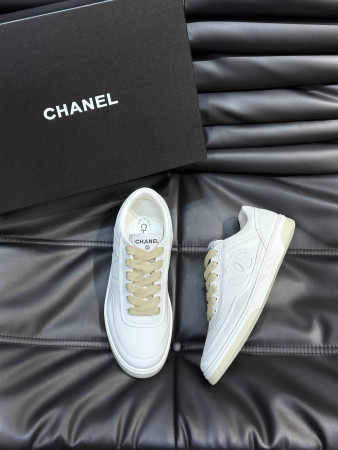 ua Ch*el sneaker calfskin
