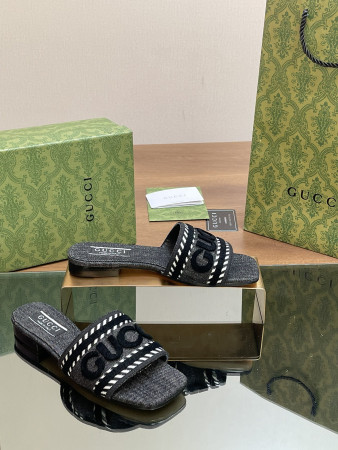 ua G*u*i women's slide sandal with G*u*i script black
