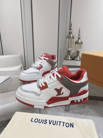 UA LV Trainer Sneaker