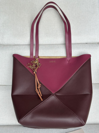 L0ew* medium puzzle fold tote in shiny calfskin 25.5x14.5x31.5cm