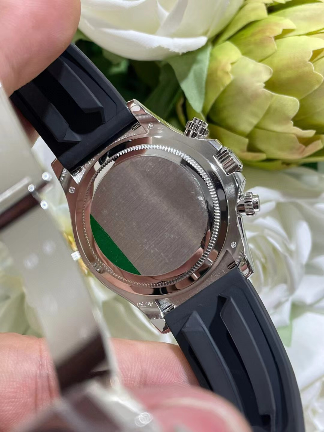 R*l*x watch