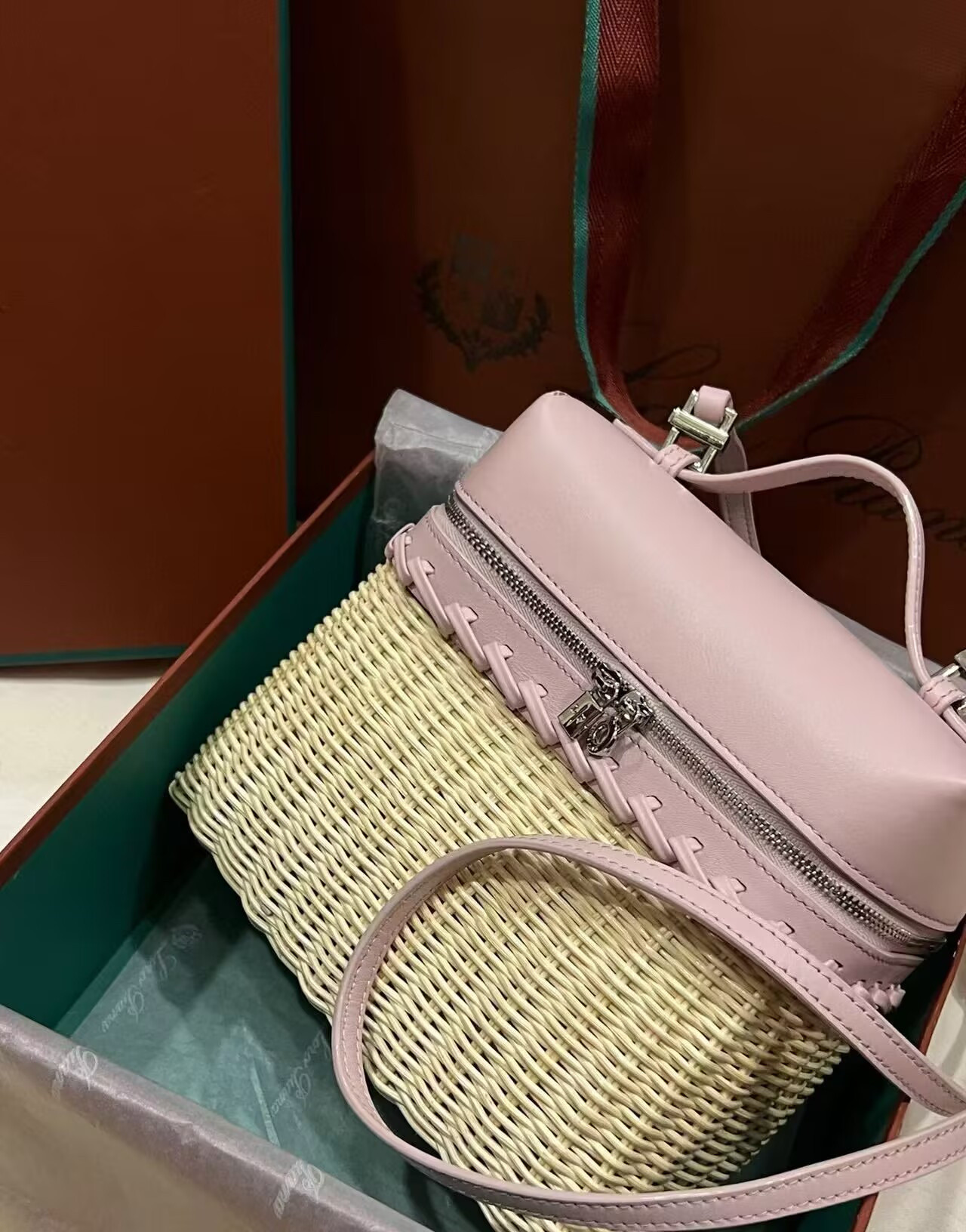 L**o p*ana extra pocket l19 wicker bag 17.5x21x10cm
