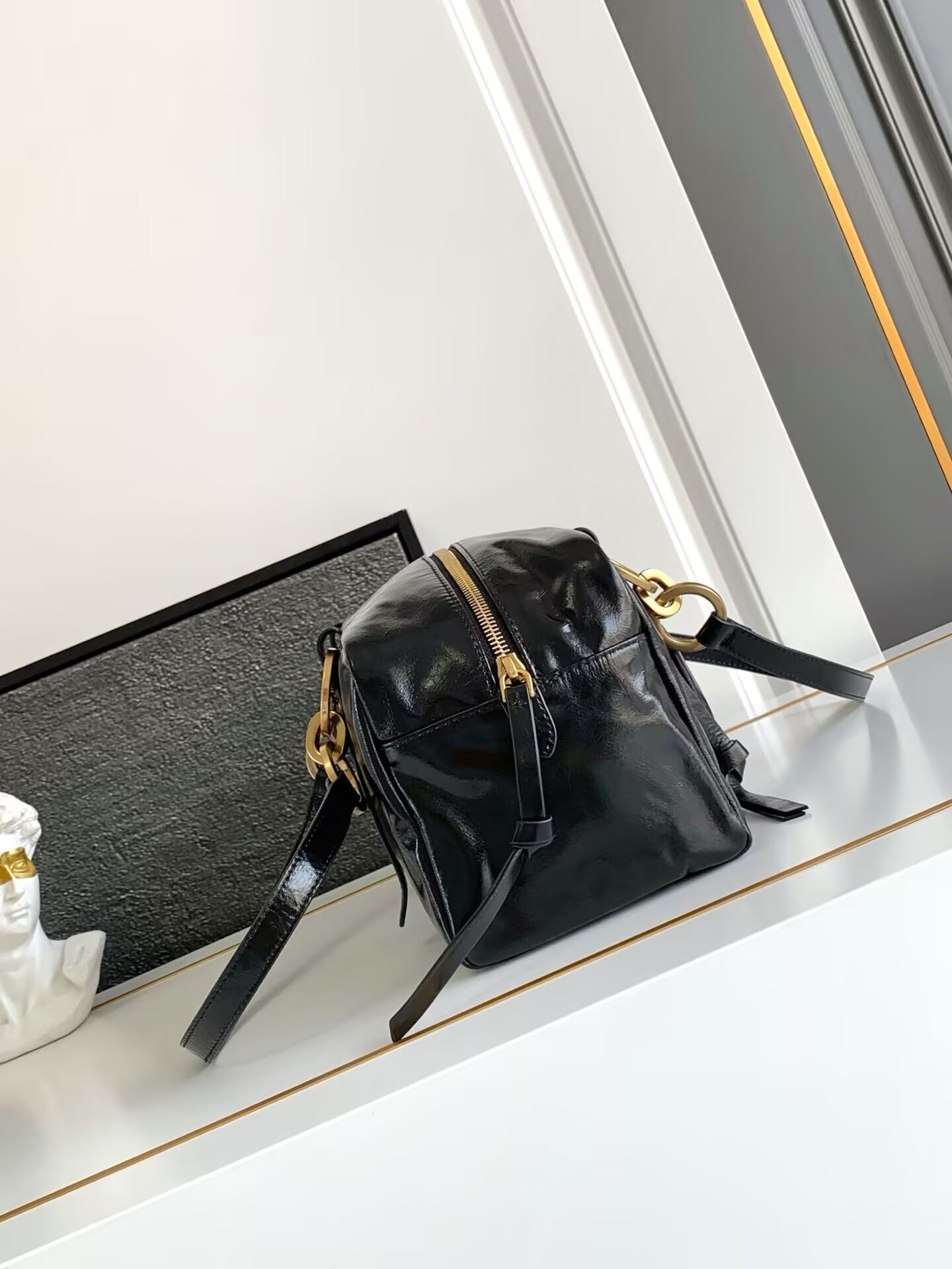 Pra*a dangle medium leather top-handle bag 14x30x13.5cm