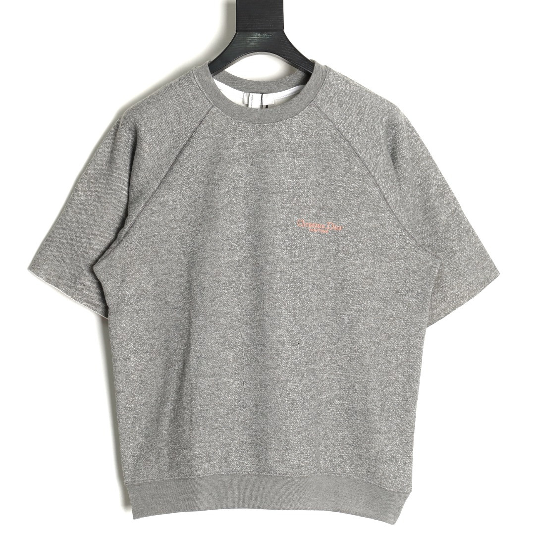 D*or short-sleeved t-shirt