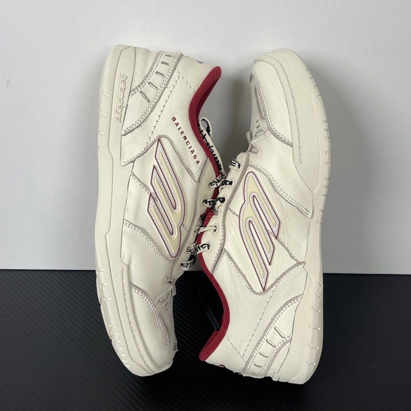ua Ba*len*cia*ga hamptons medium worn-out sneaker (run one size large)