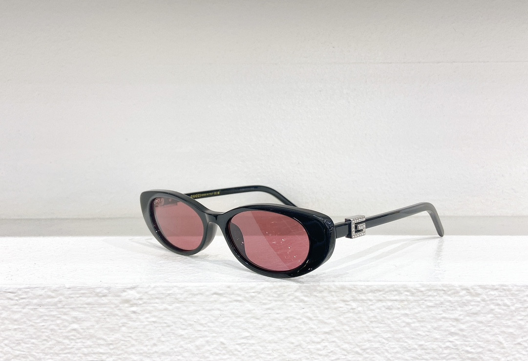 G*u*i glasses gg 1680s 52-17-140