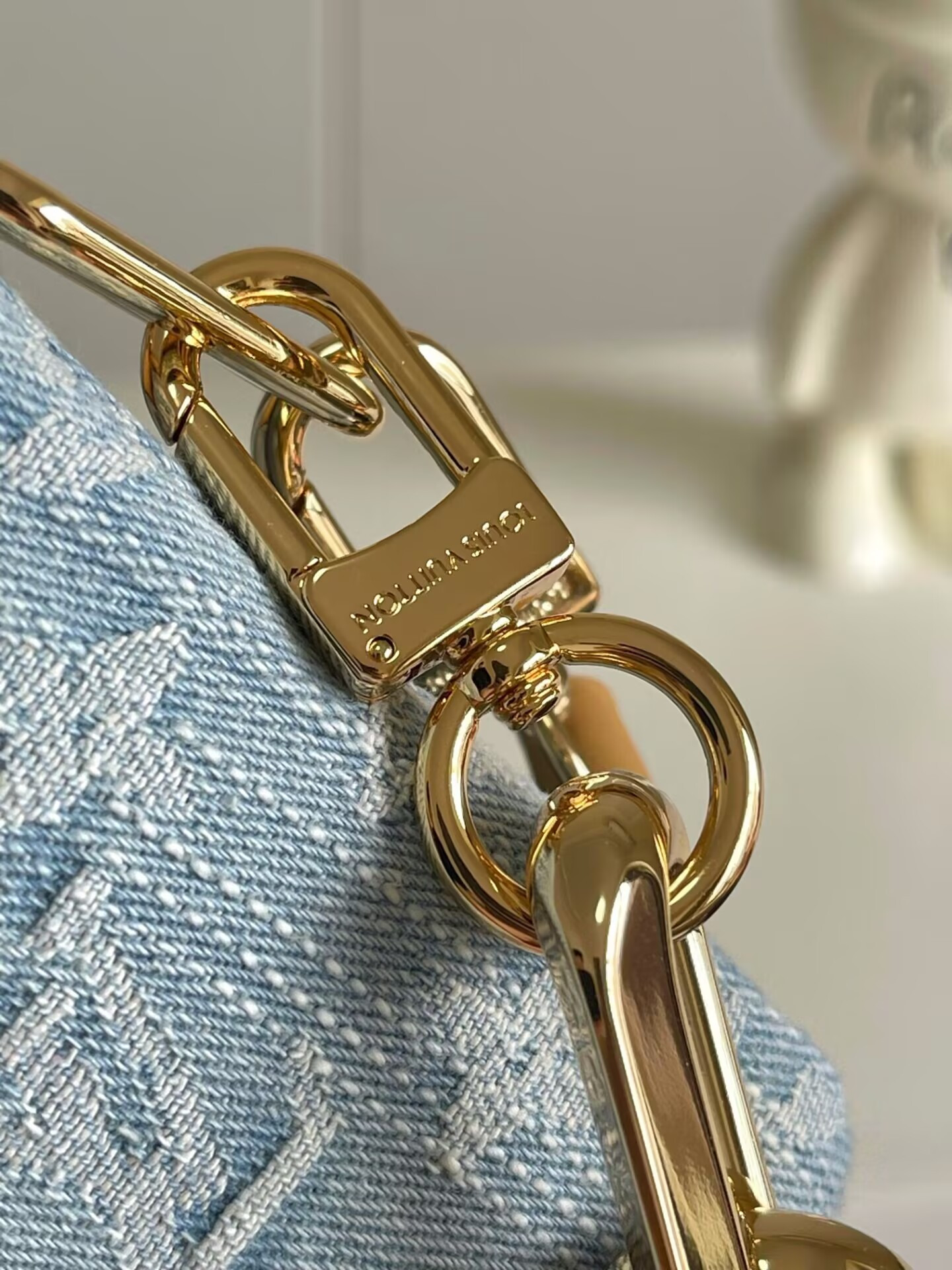 LV Coussin BB M11401 21x16x 7cm