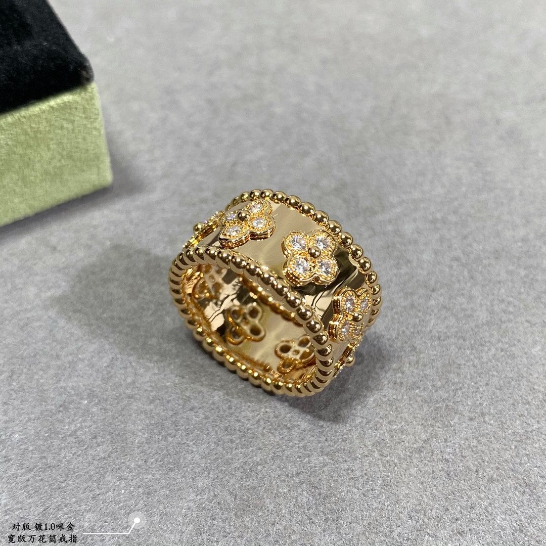 V*N CL*F & arpels wide kaleidoscope ring