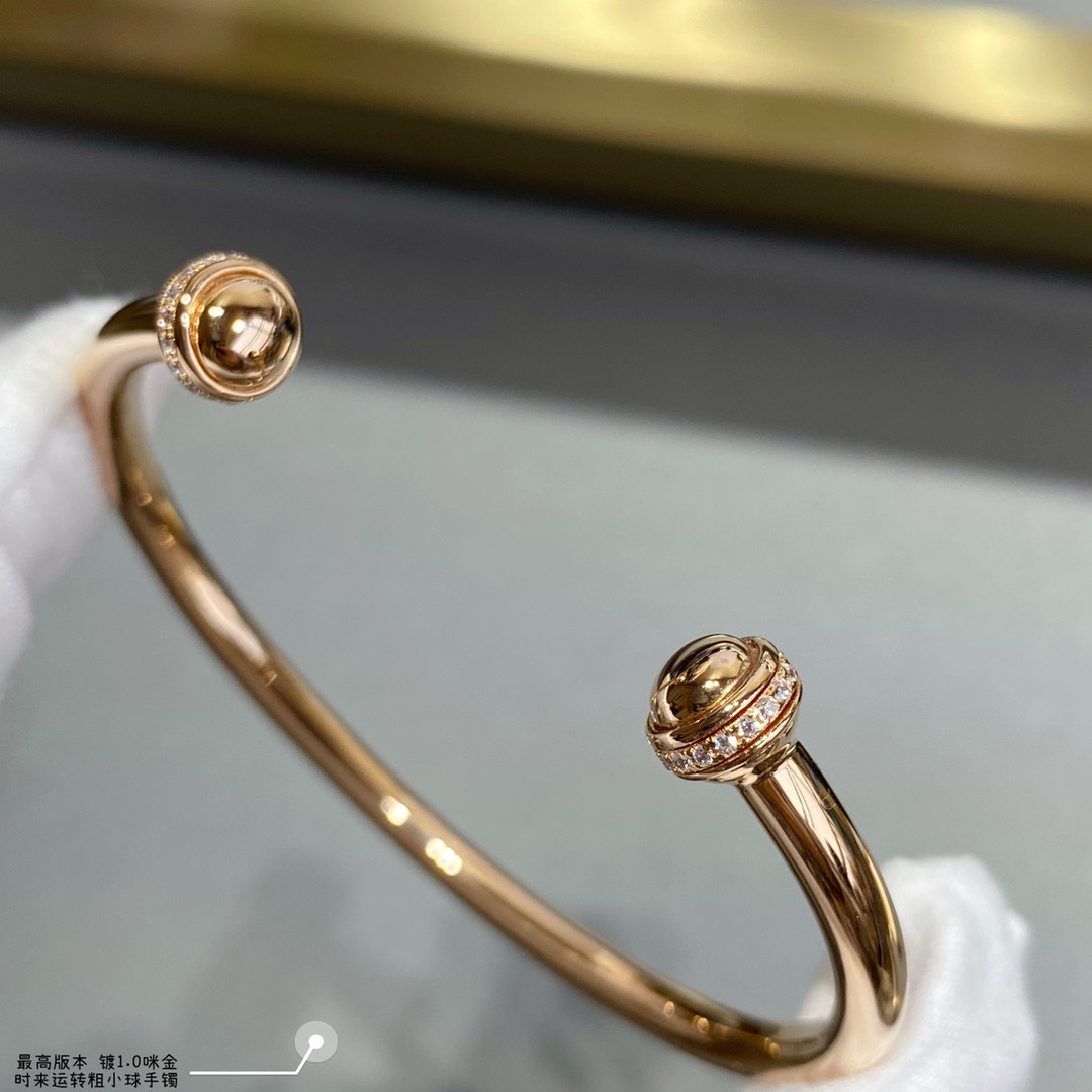 P1aget thick version rotating ball bracelet