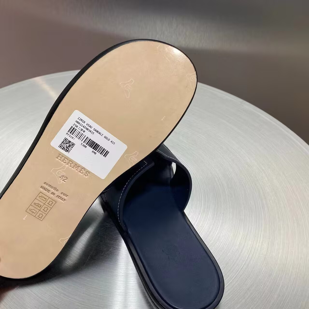 ua H**mes izmir sandal