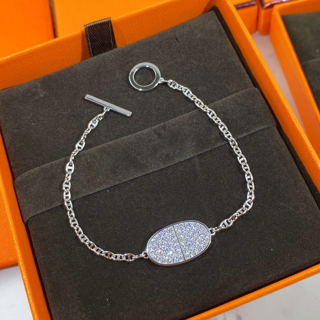 H**mes round  h pendant bracelet