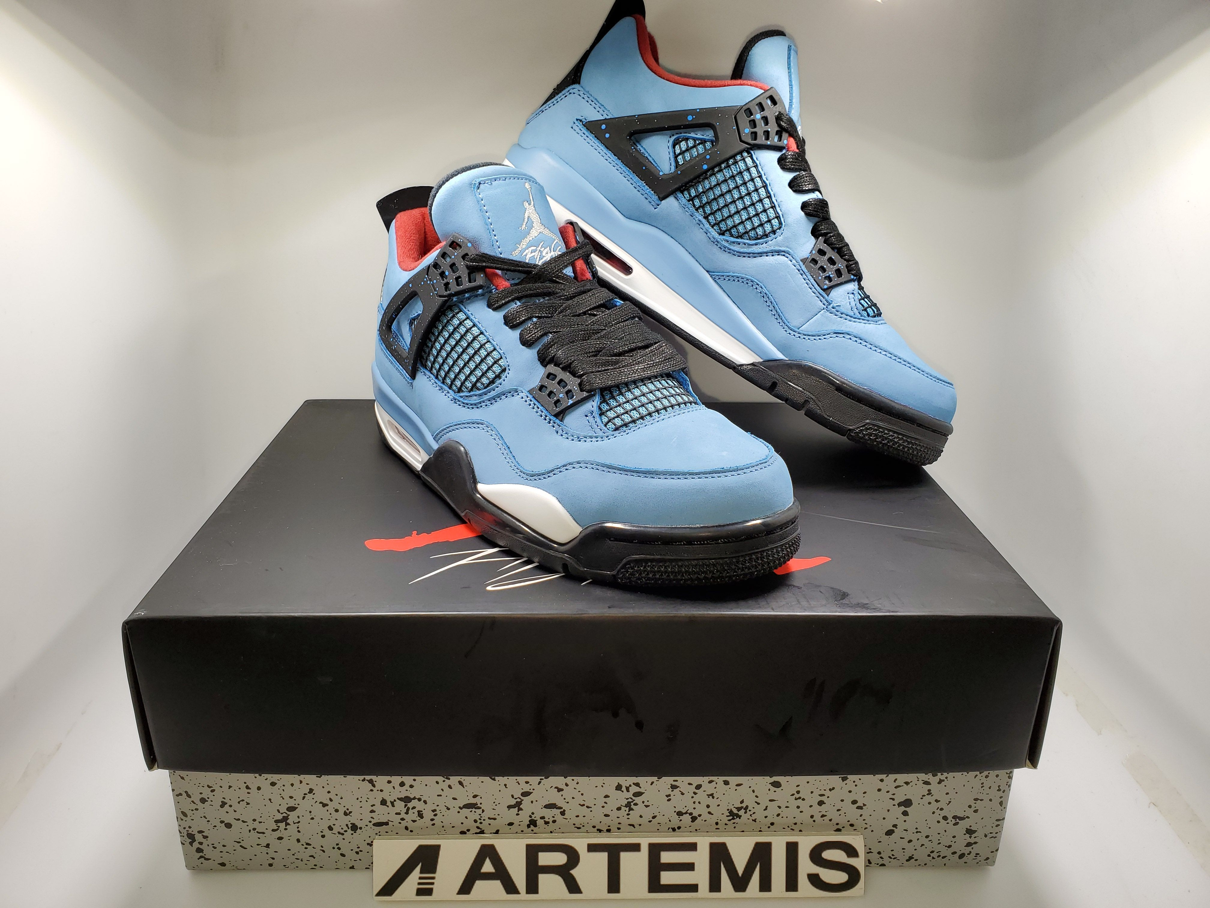 Air Jordan 4 Retro Travis Scott Cactus Jack
