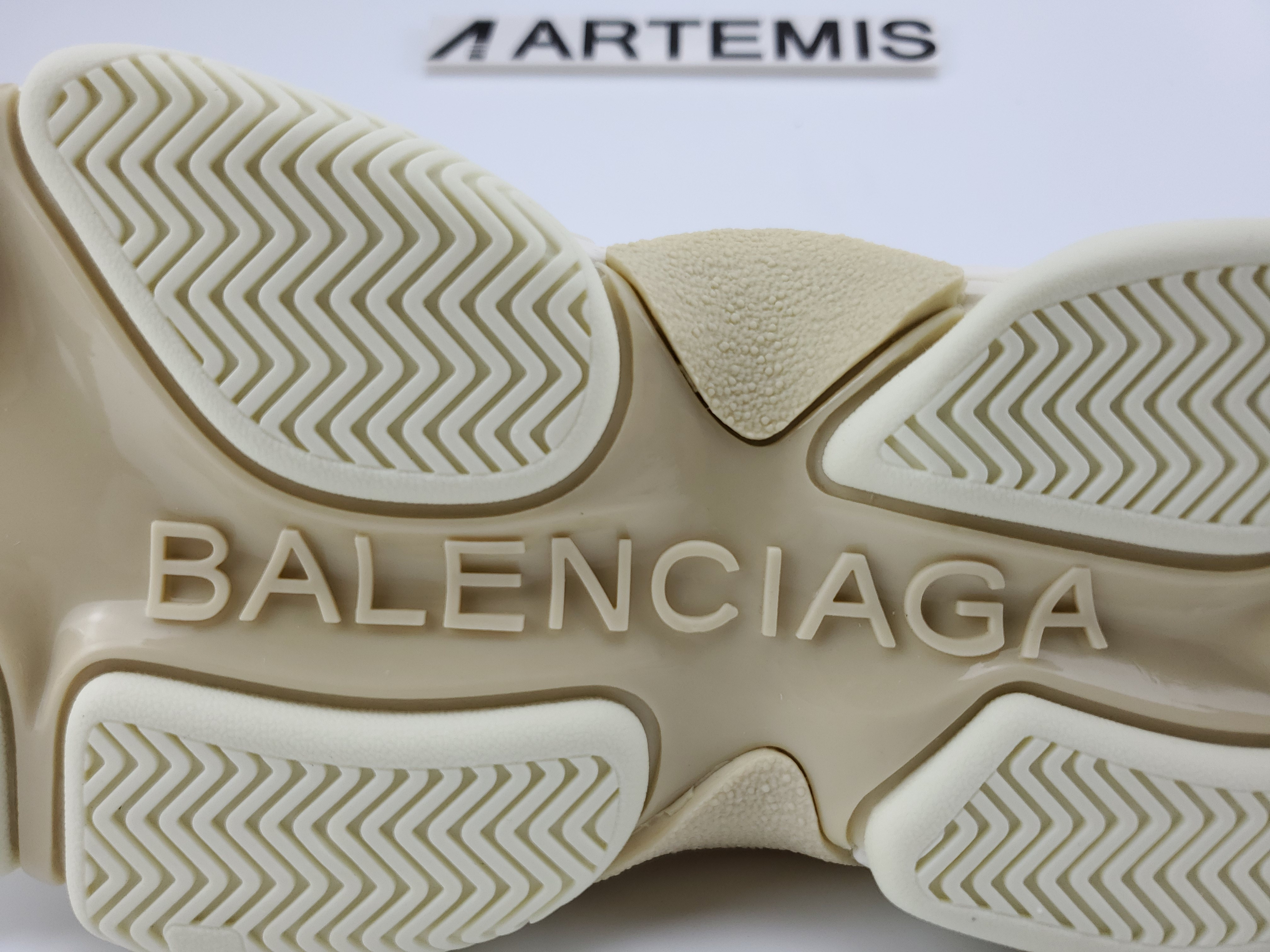 Balenciga Triple S White (2018 Reissue)