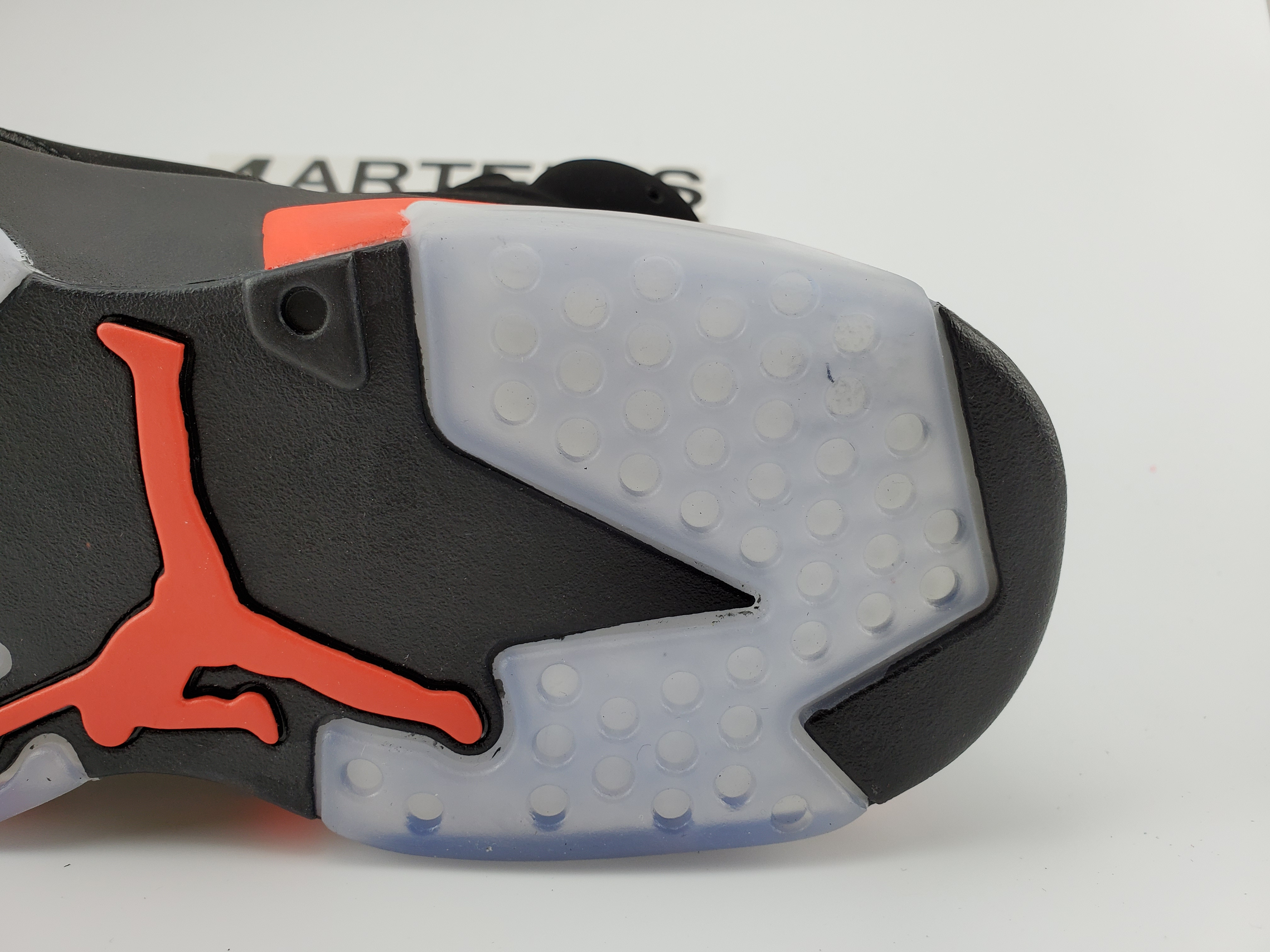 Jordan 6 Retro Black Infrared (2019)