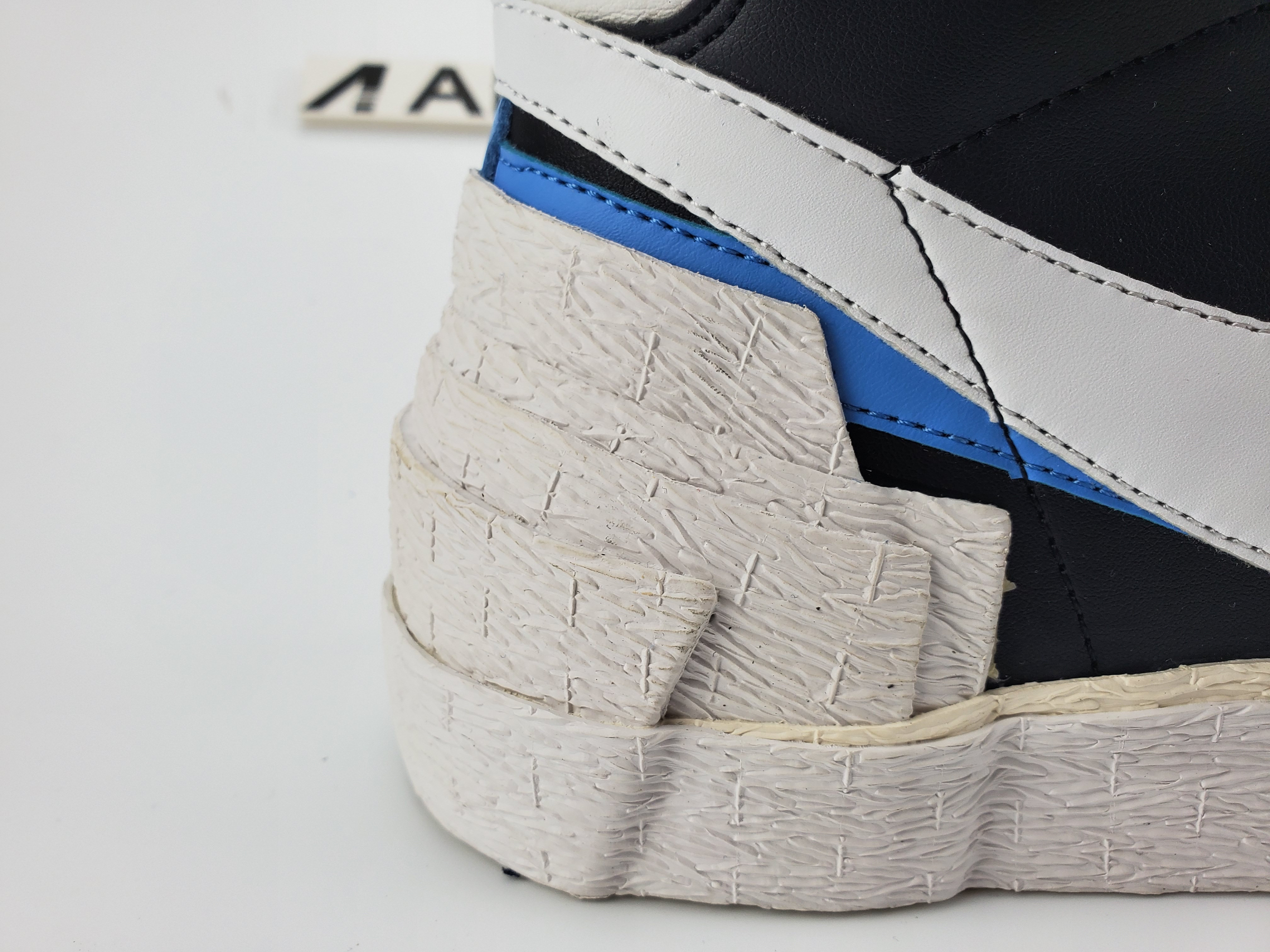 Nike Blazer High sacai White Black Legend Blue