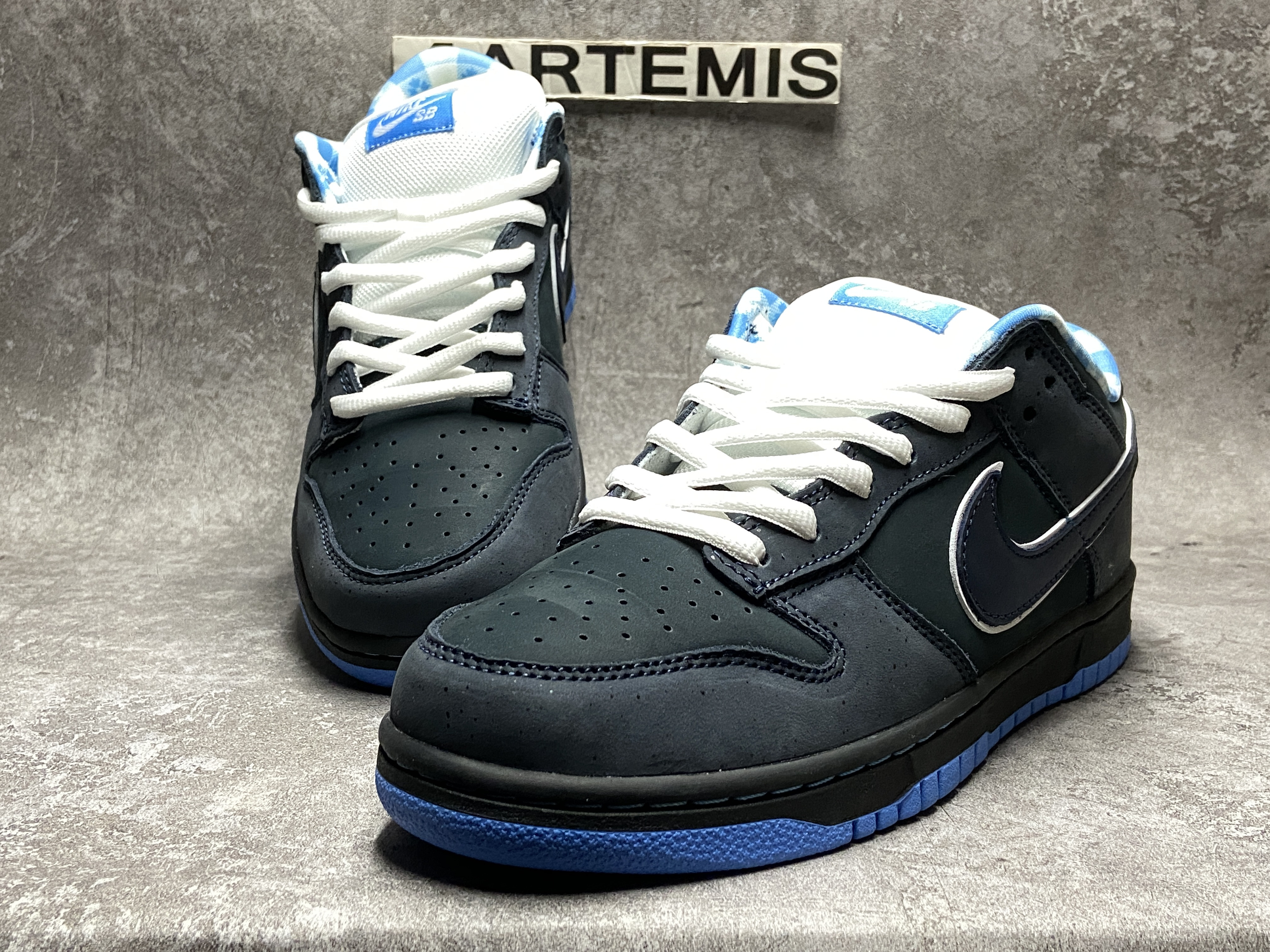 Nike Dunk SB Low Blue Lobster