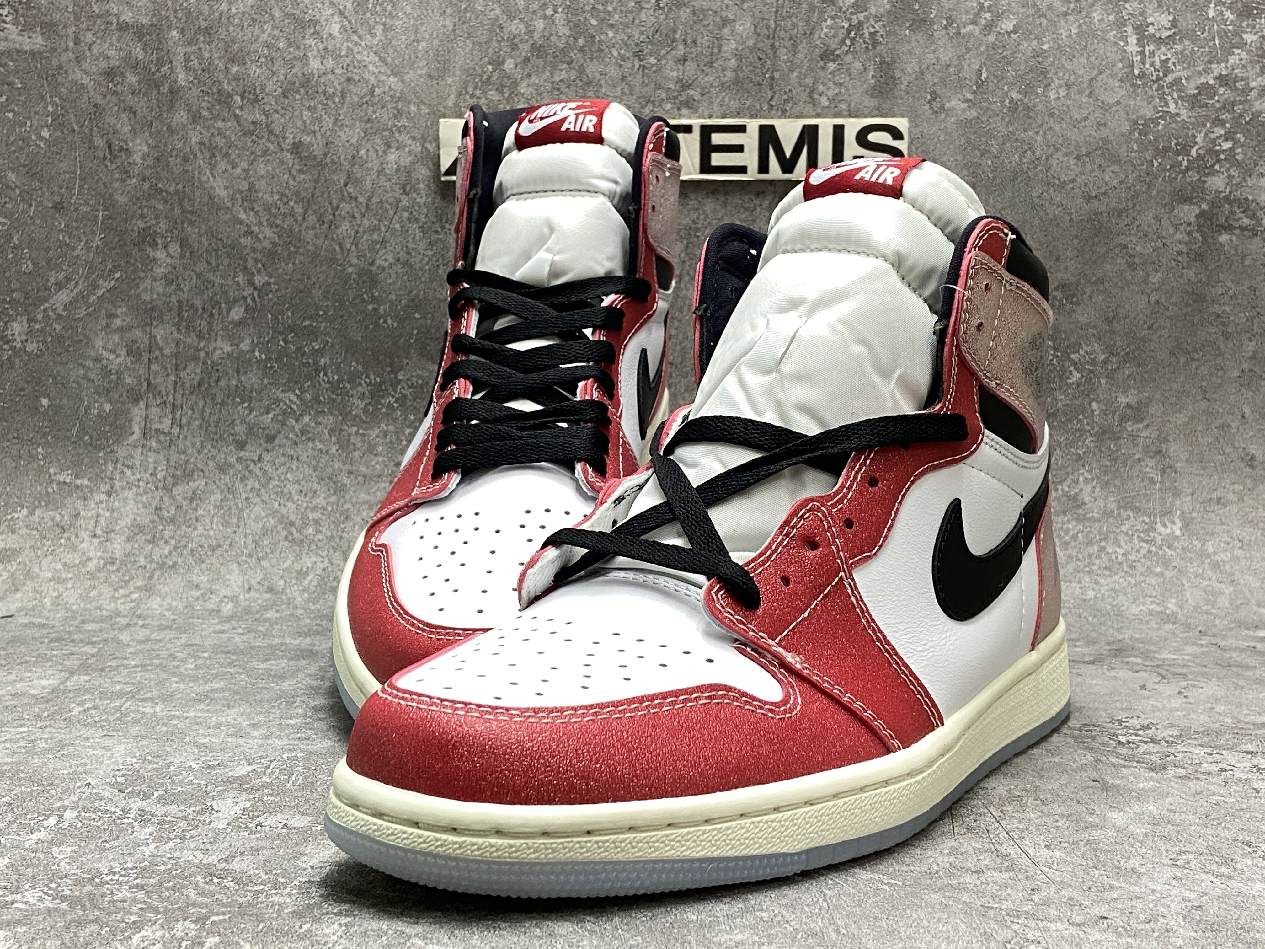Jordan 1 Retro High Trophy Room Chicago