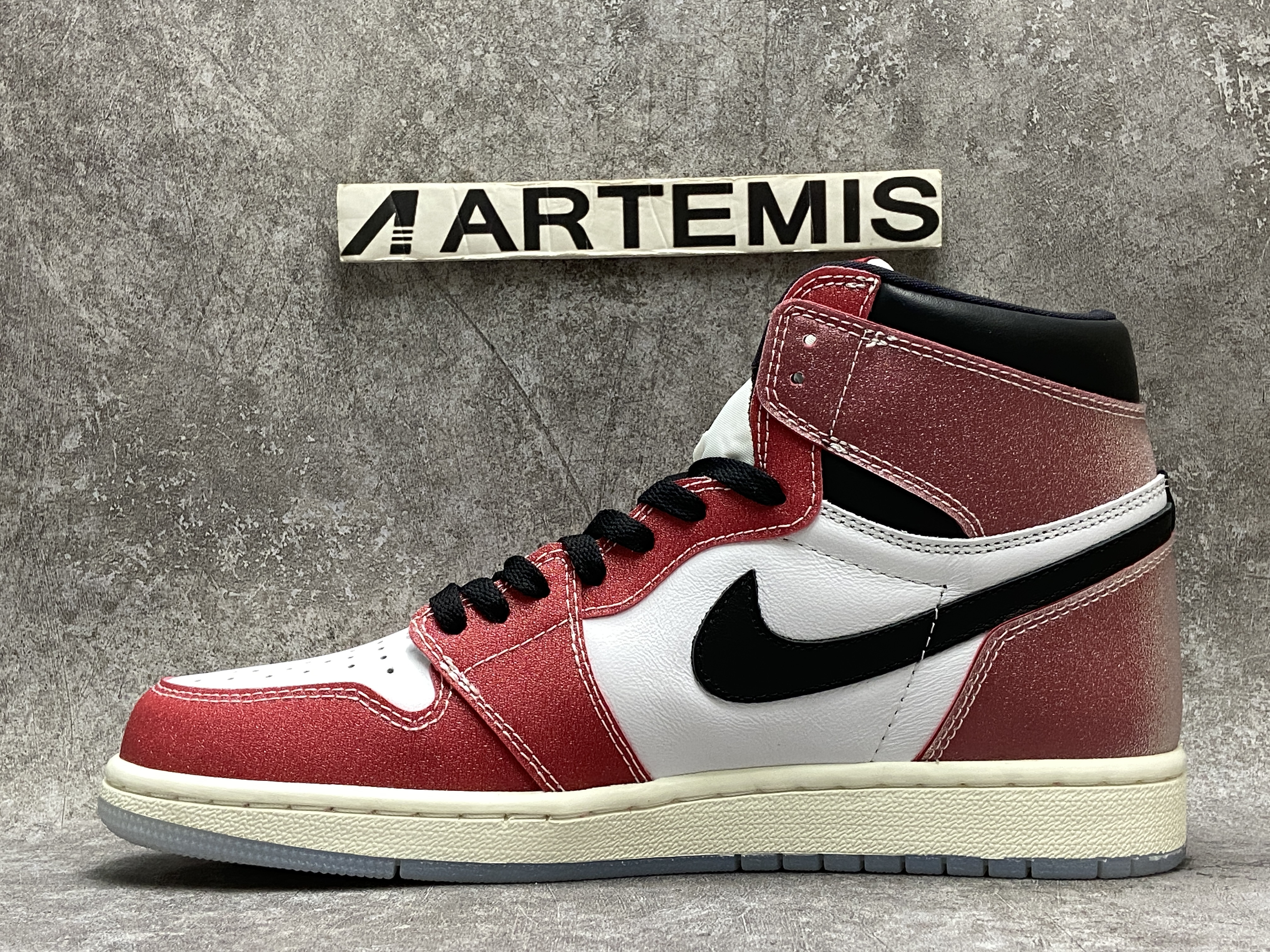 Jordan 1 Retro High Trophy Room Chicago