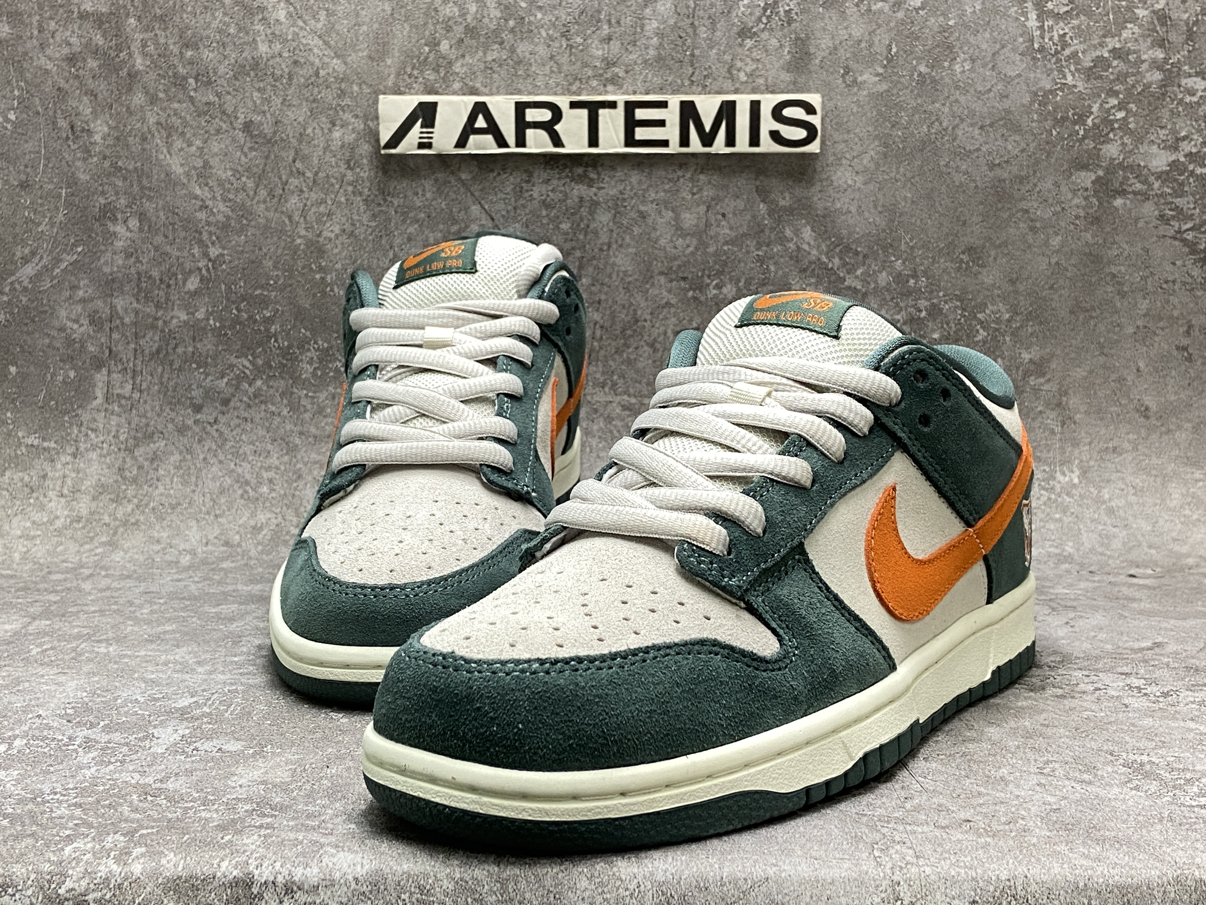 Nike Dunk SB Low Eire
