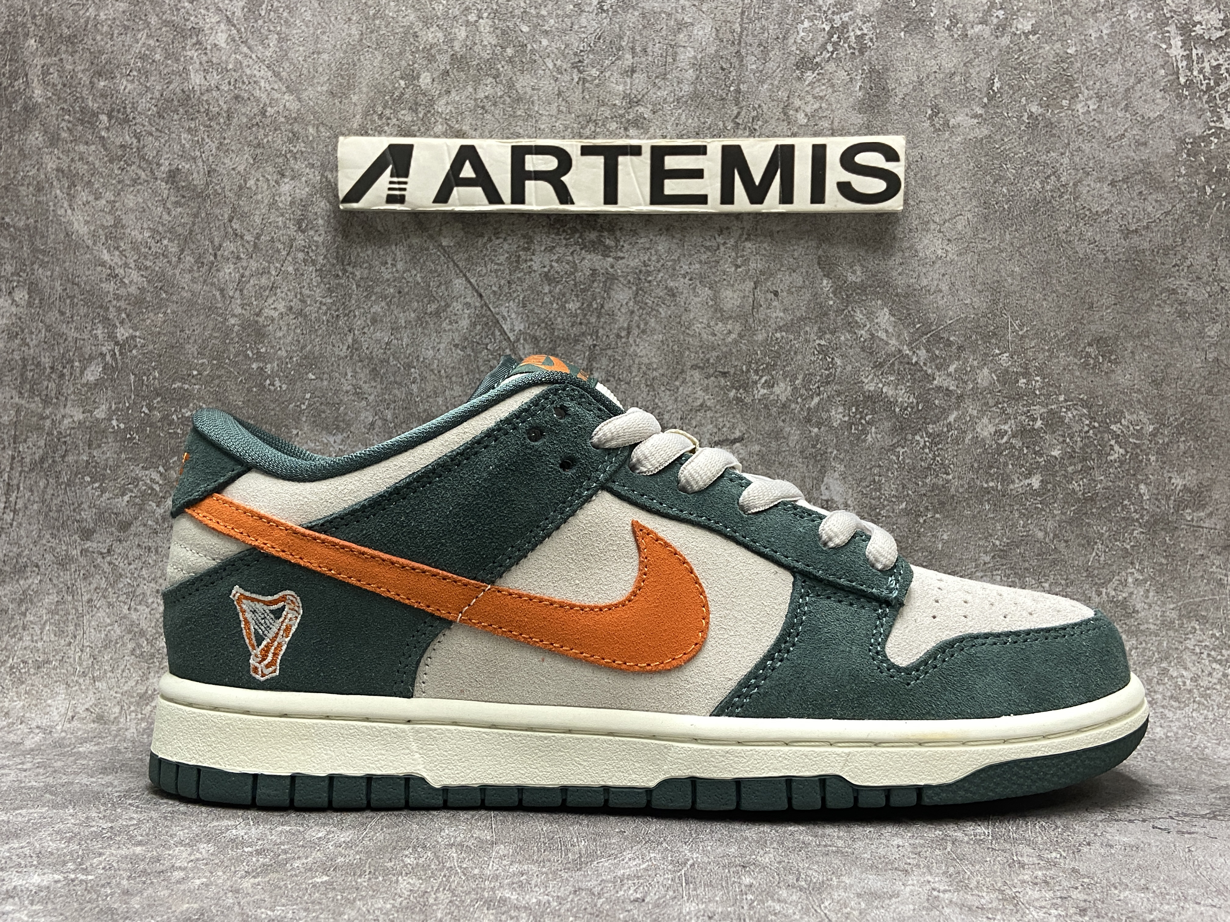 Nike Dunk SB Low Eire