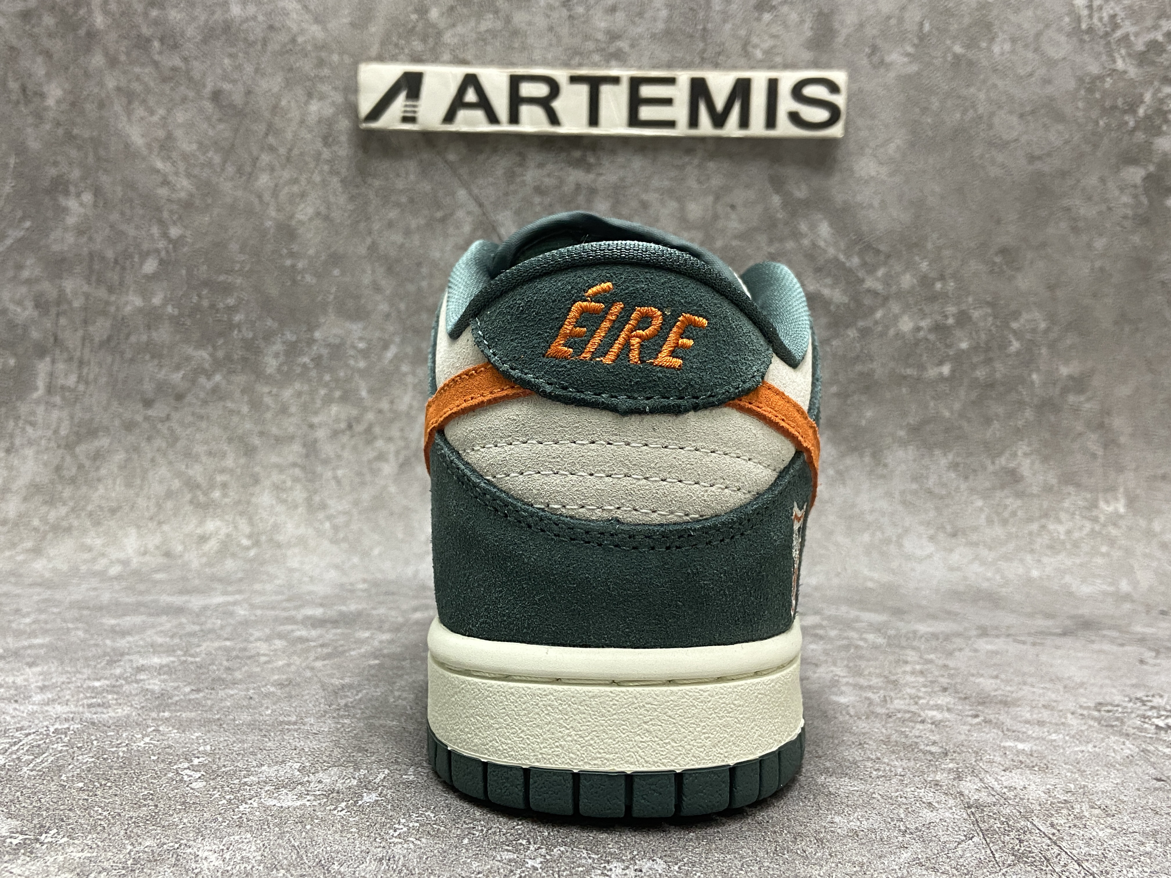 Nike Dunk SB Low Eire