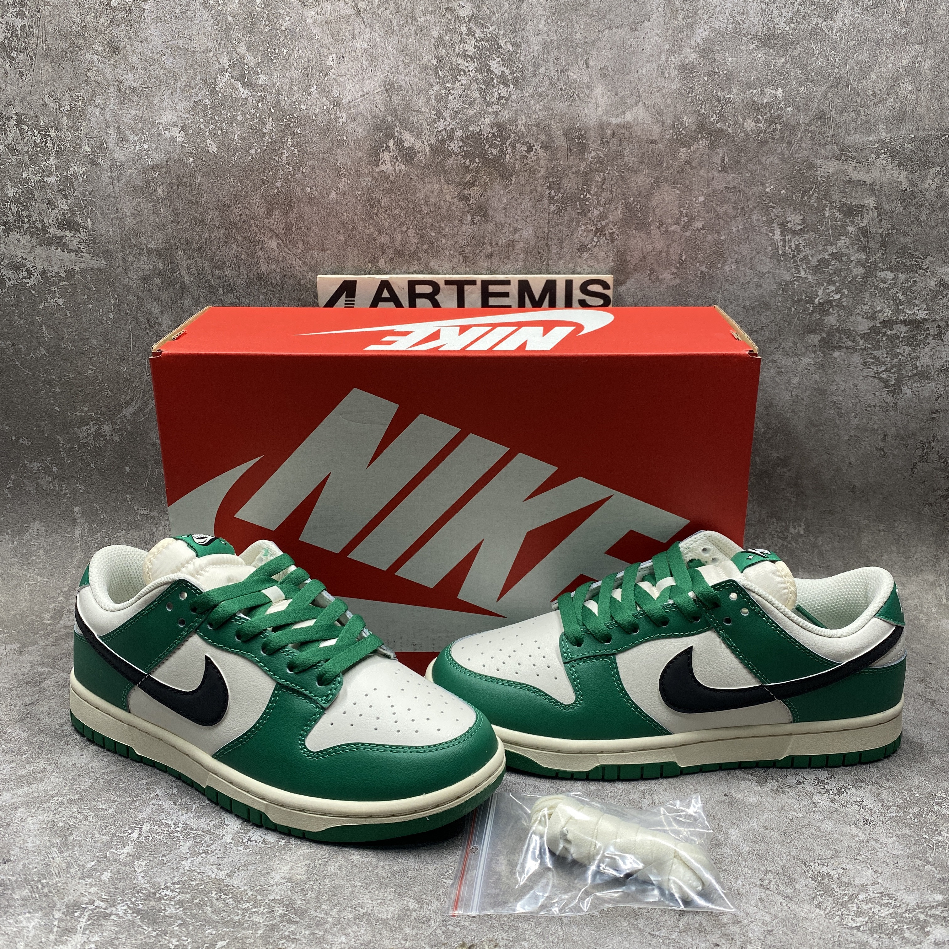 Nike Dunk Low SE “Lottery”