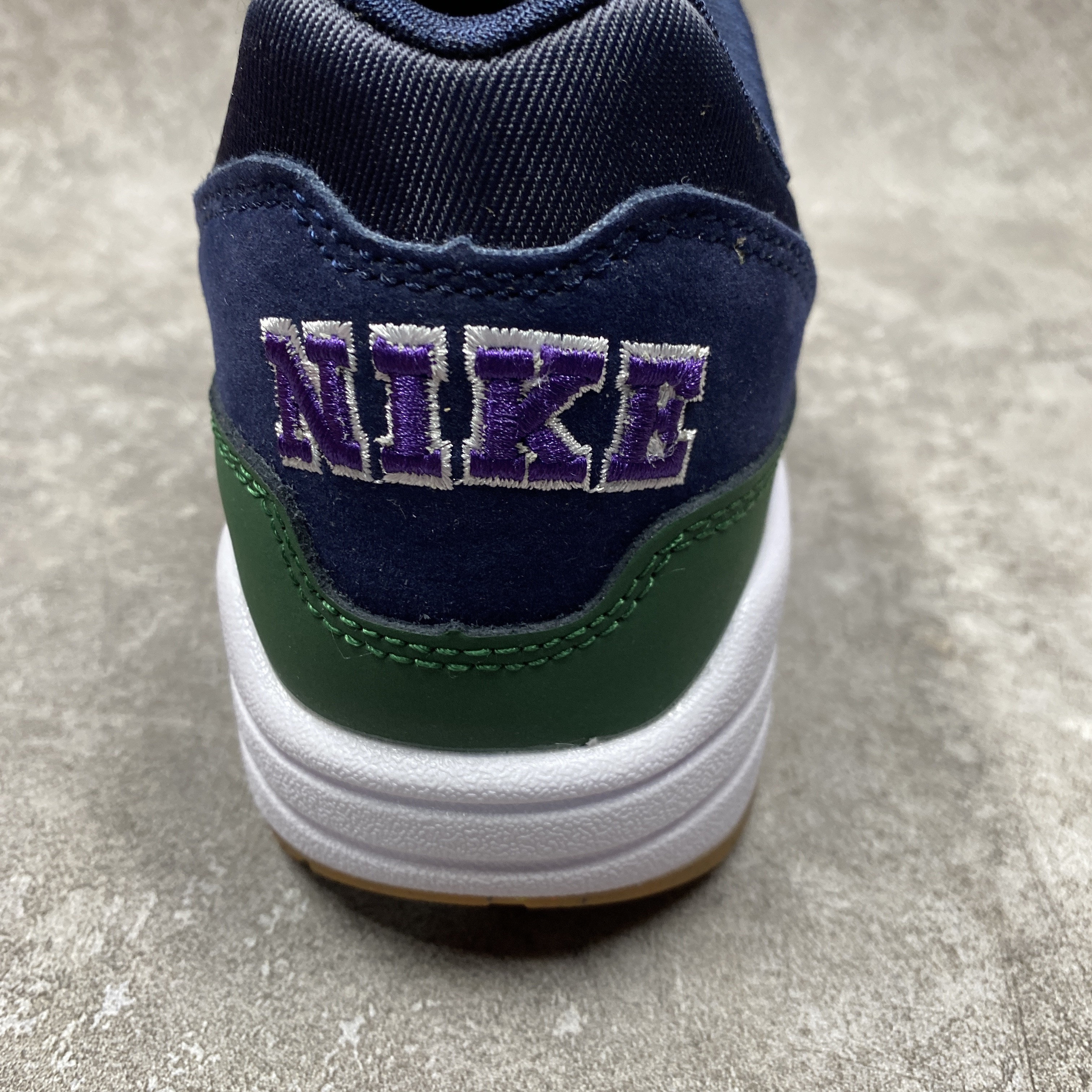 Nike Air Max 1 Obsidian Sneakers