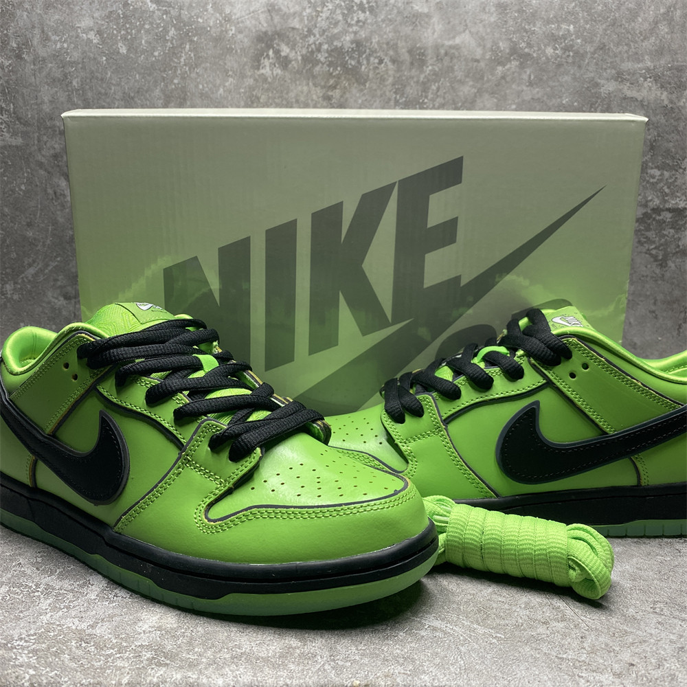 THE POWERPUFF GIRLS X DUNK LOW PRO SB QS 