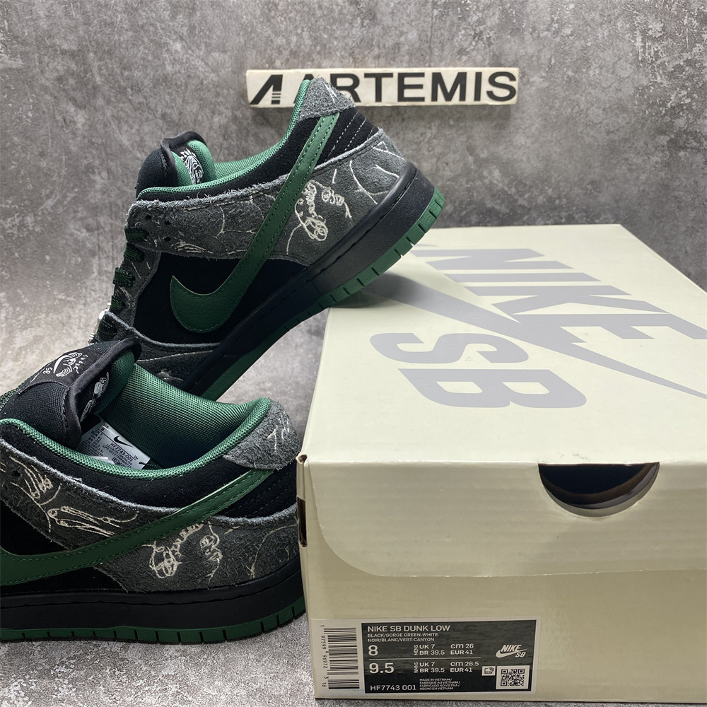 UA Nike SB Dunk Low There Skateboards