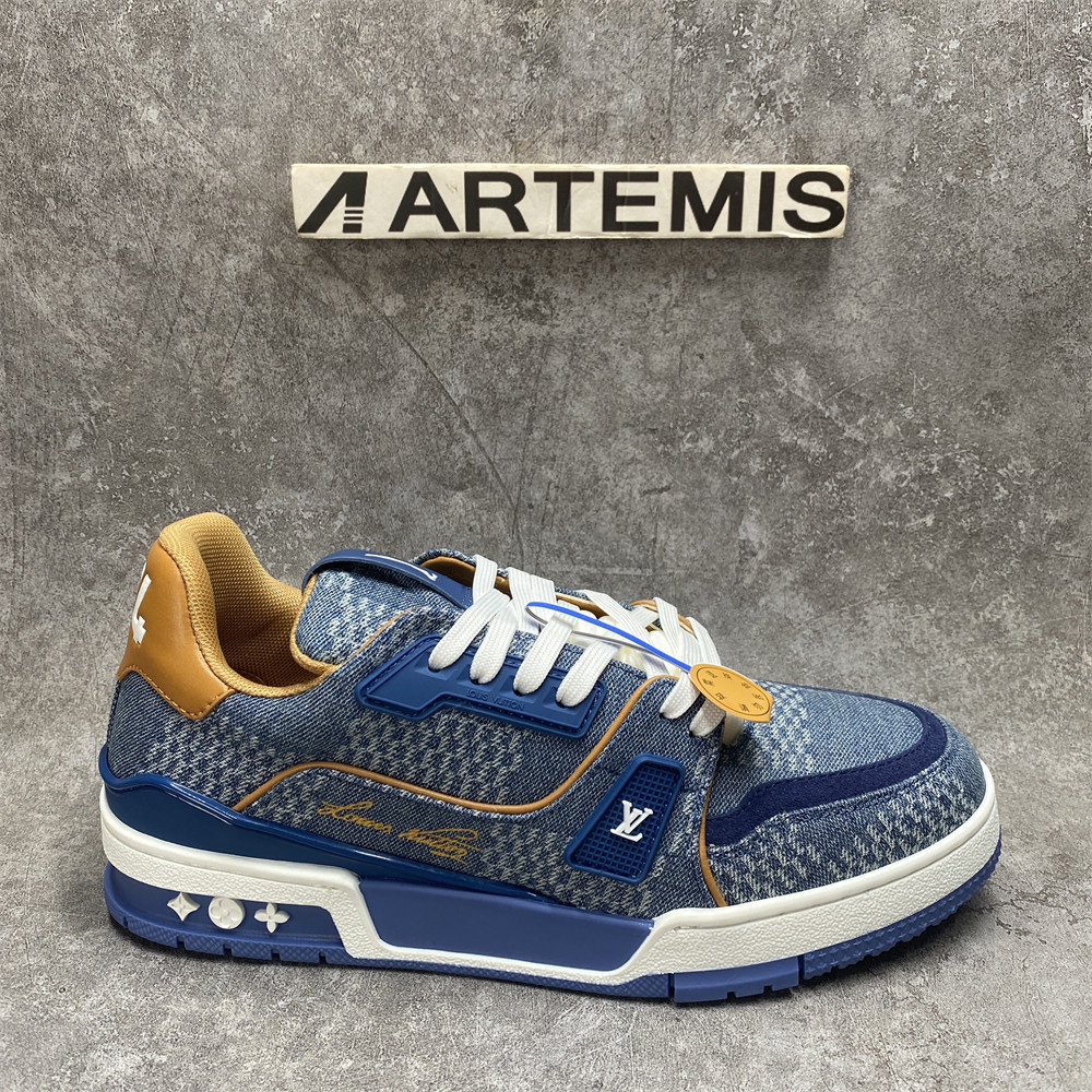 UA LV Trainer Sneaker