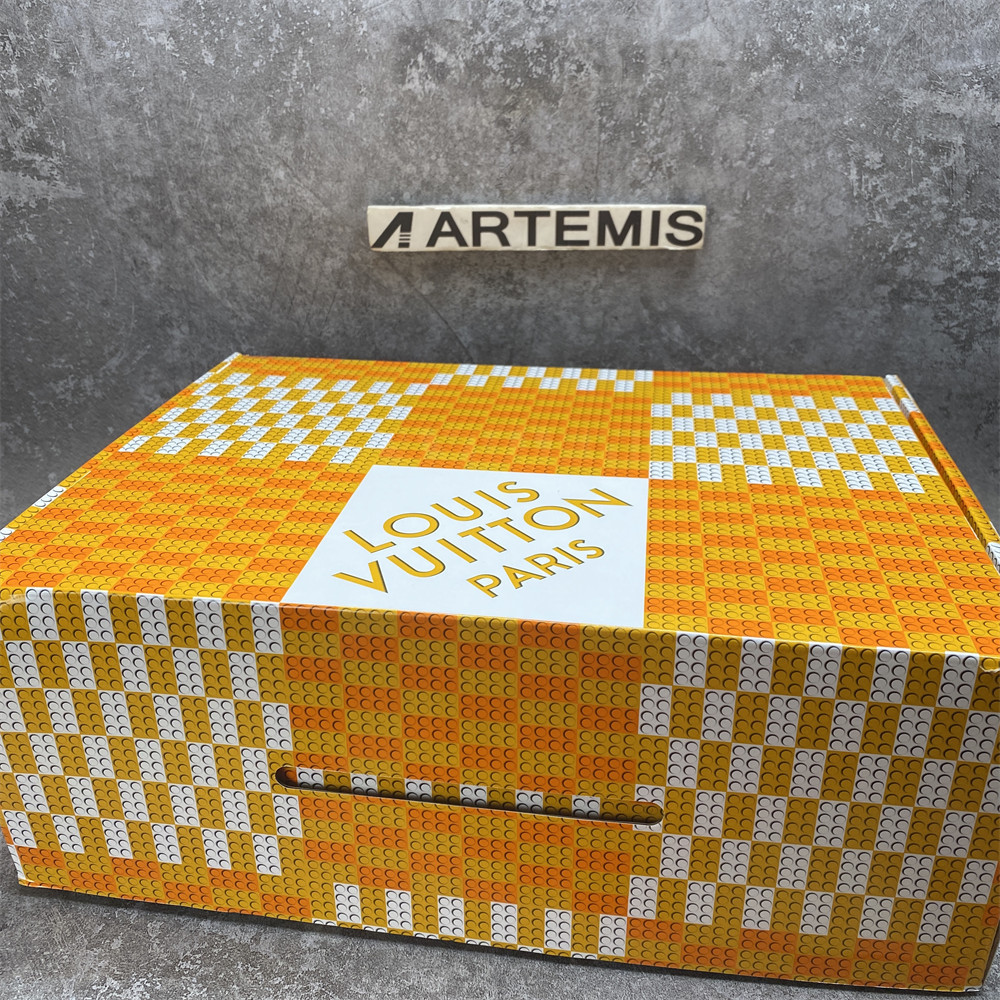 UA LV Trainer Sneaker