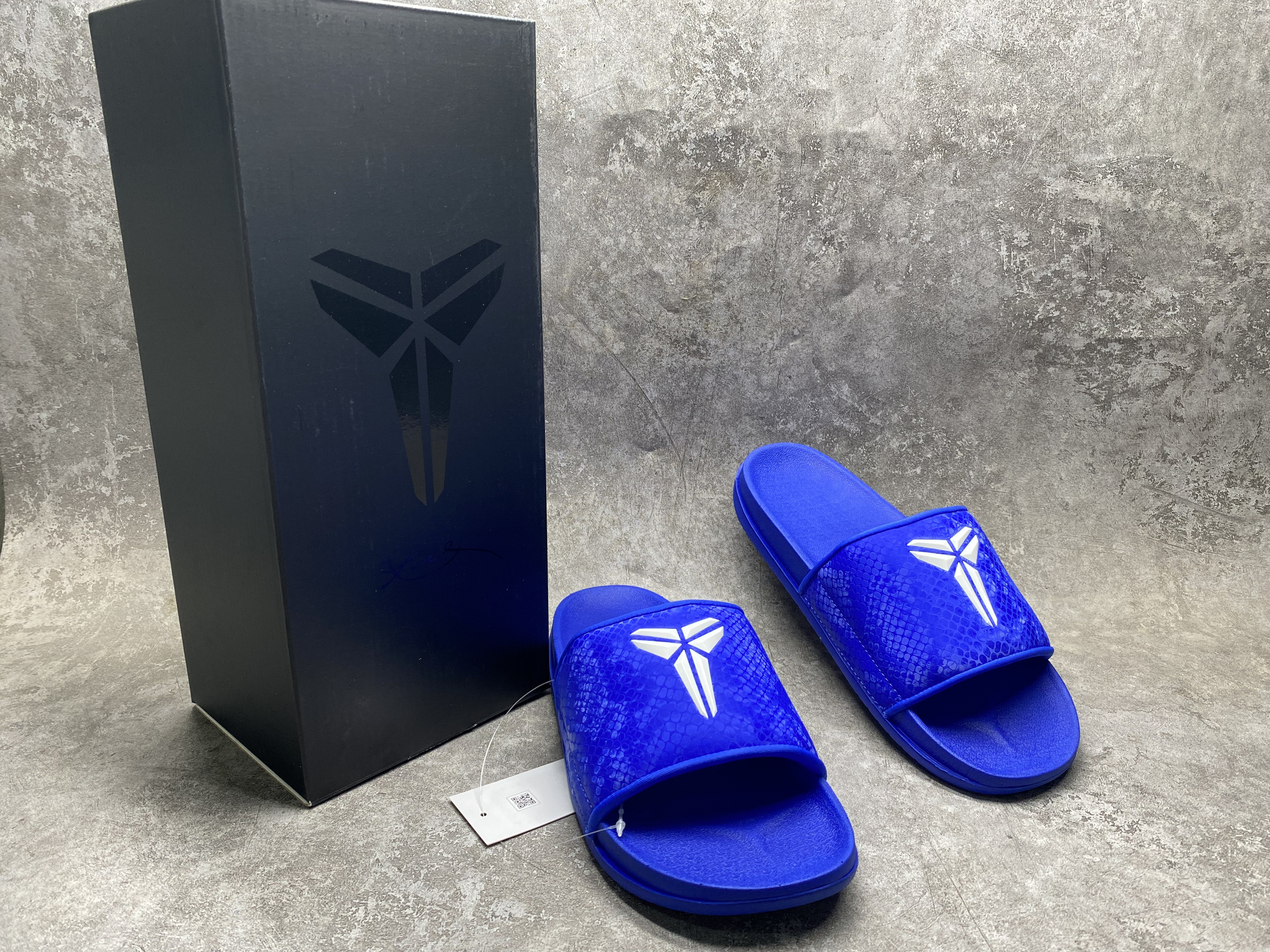 UA Nike Offcourt Slide