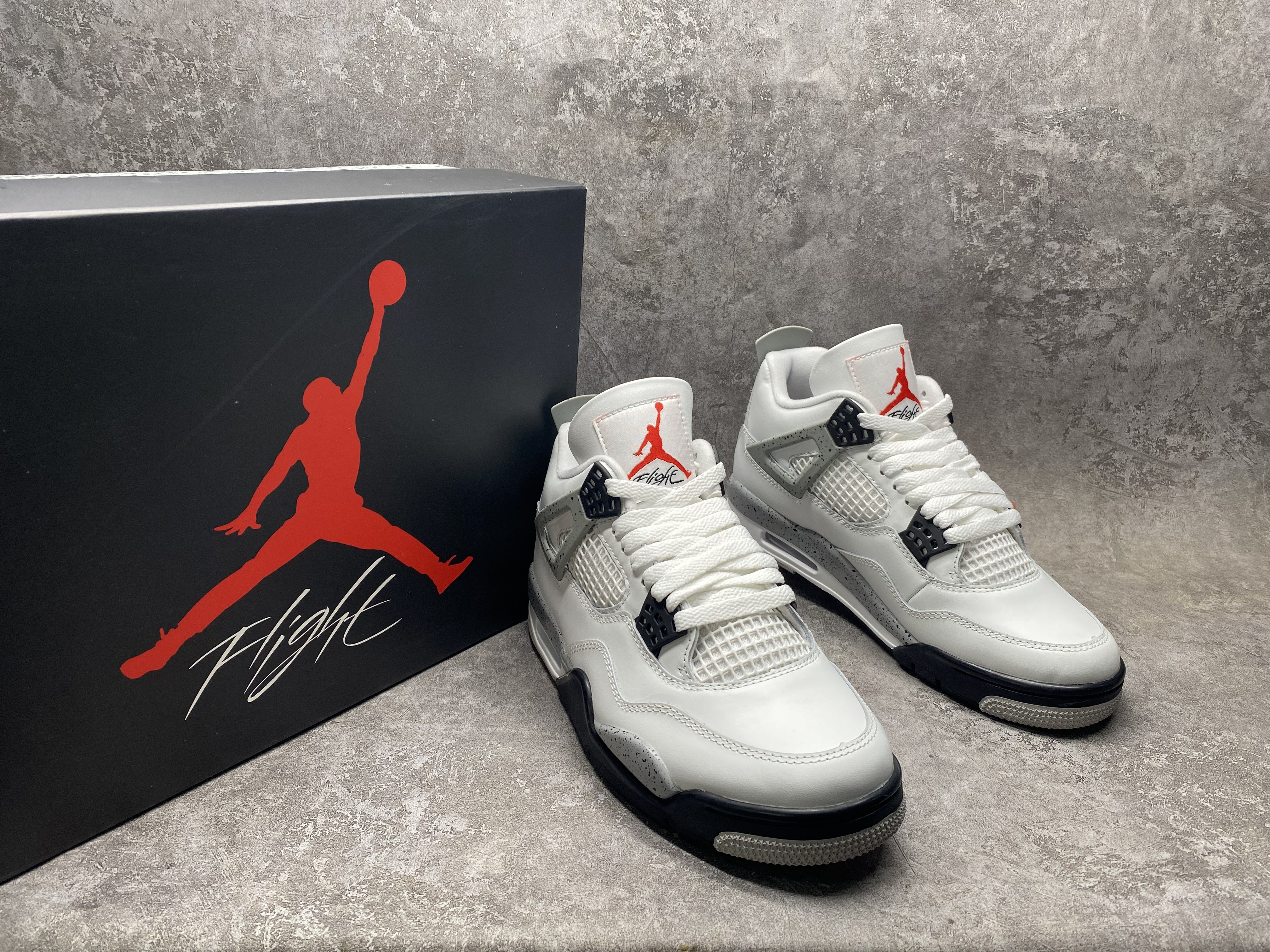 UA Air Jordan 4 Retro
