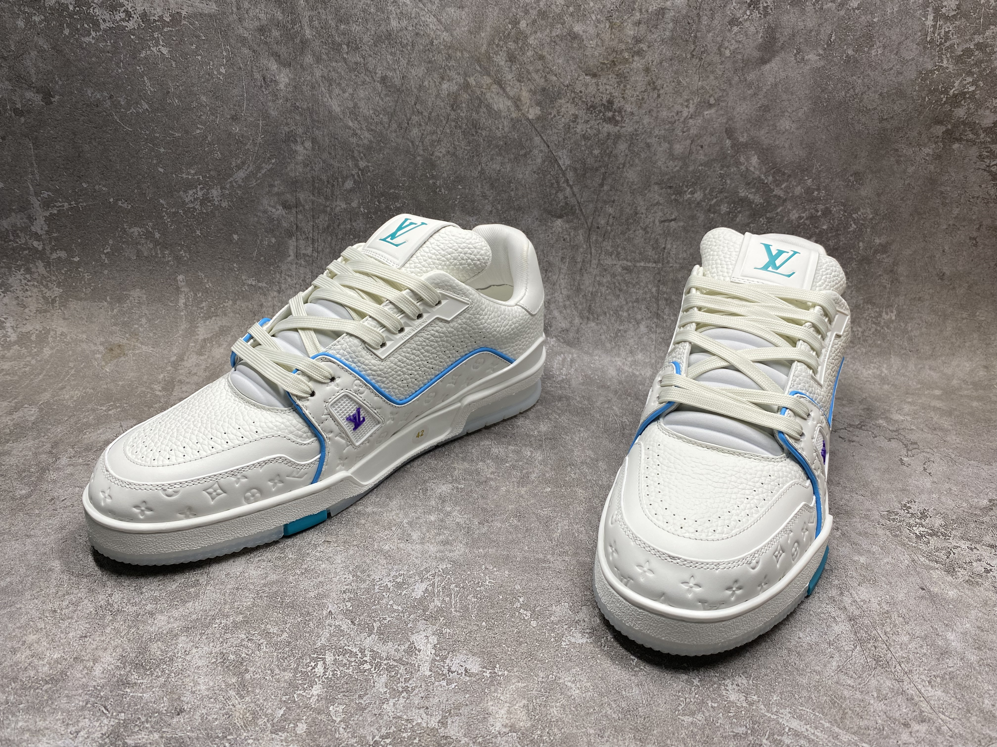 UA LV trainer Sneakers