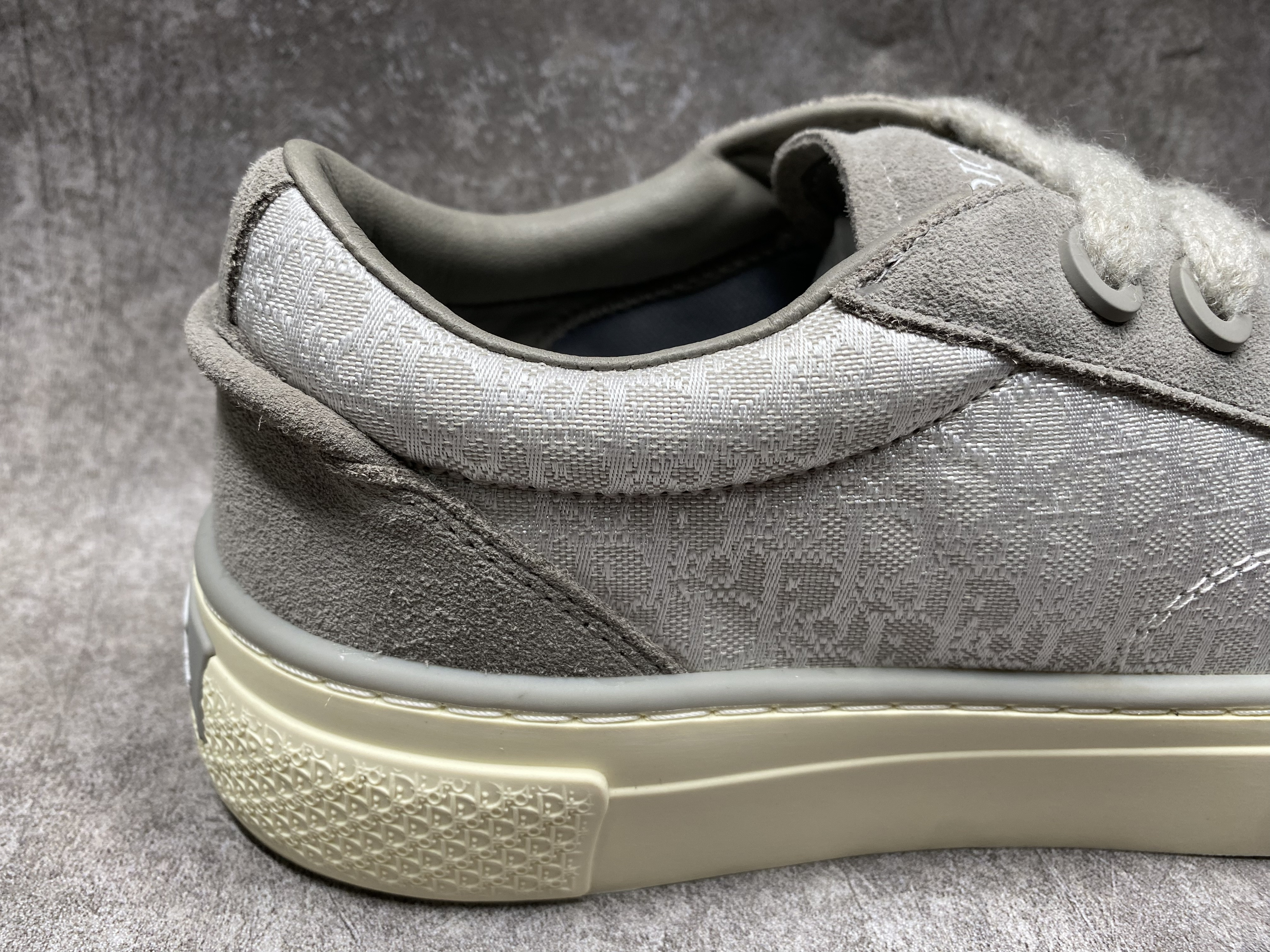 ua D*or b33 sneaker