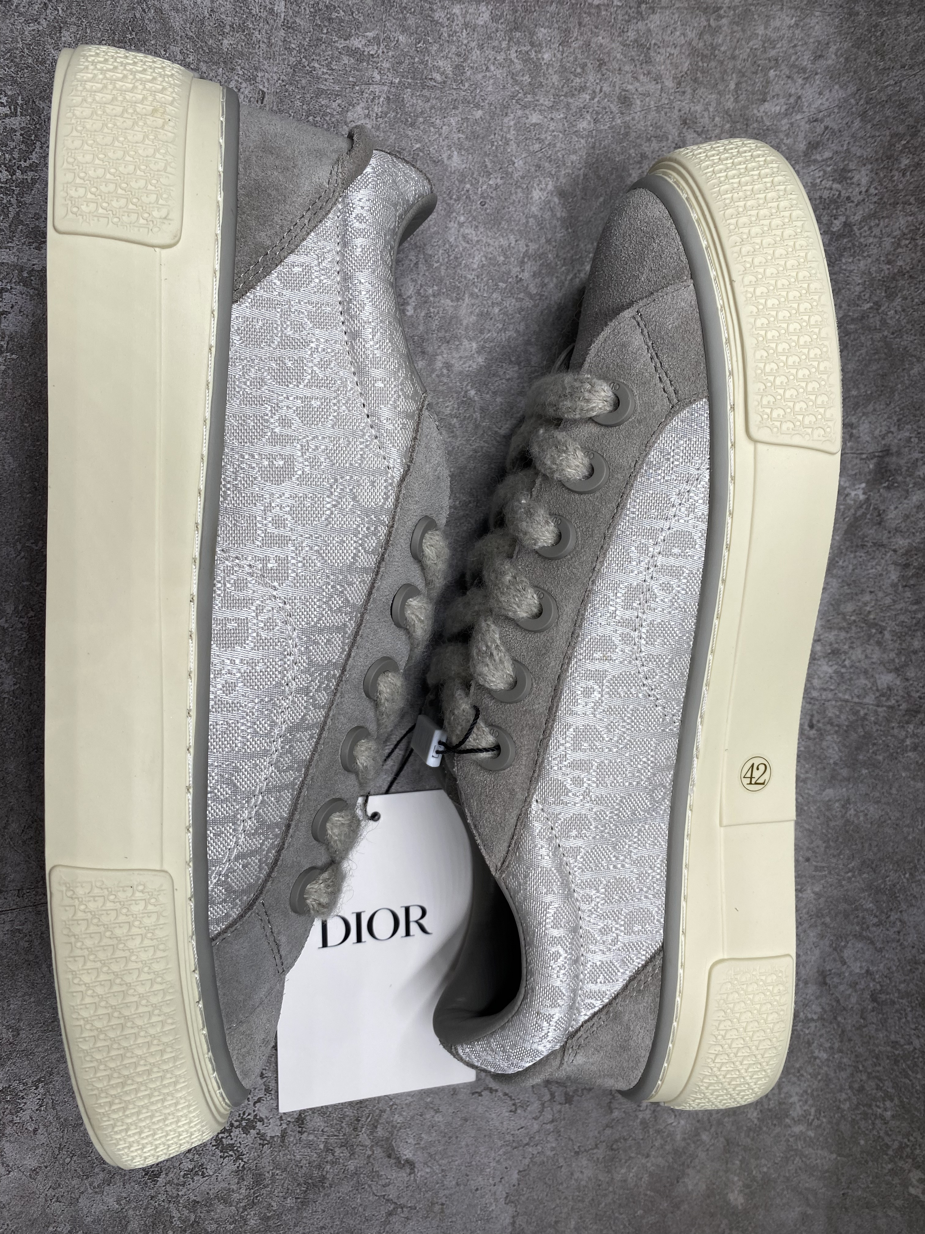 ua D*or b33 sneaker