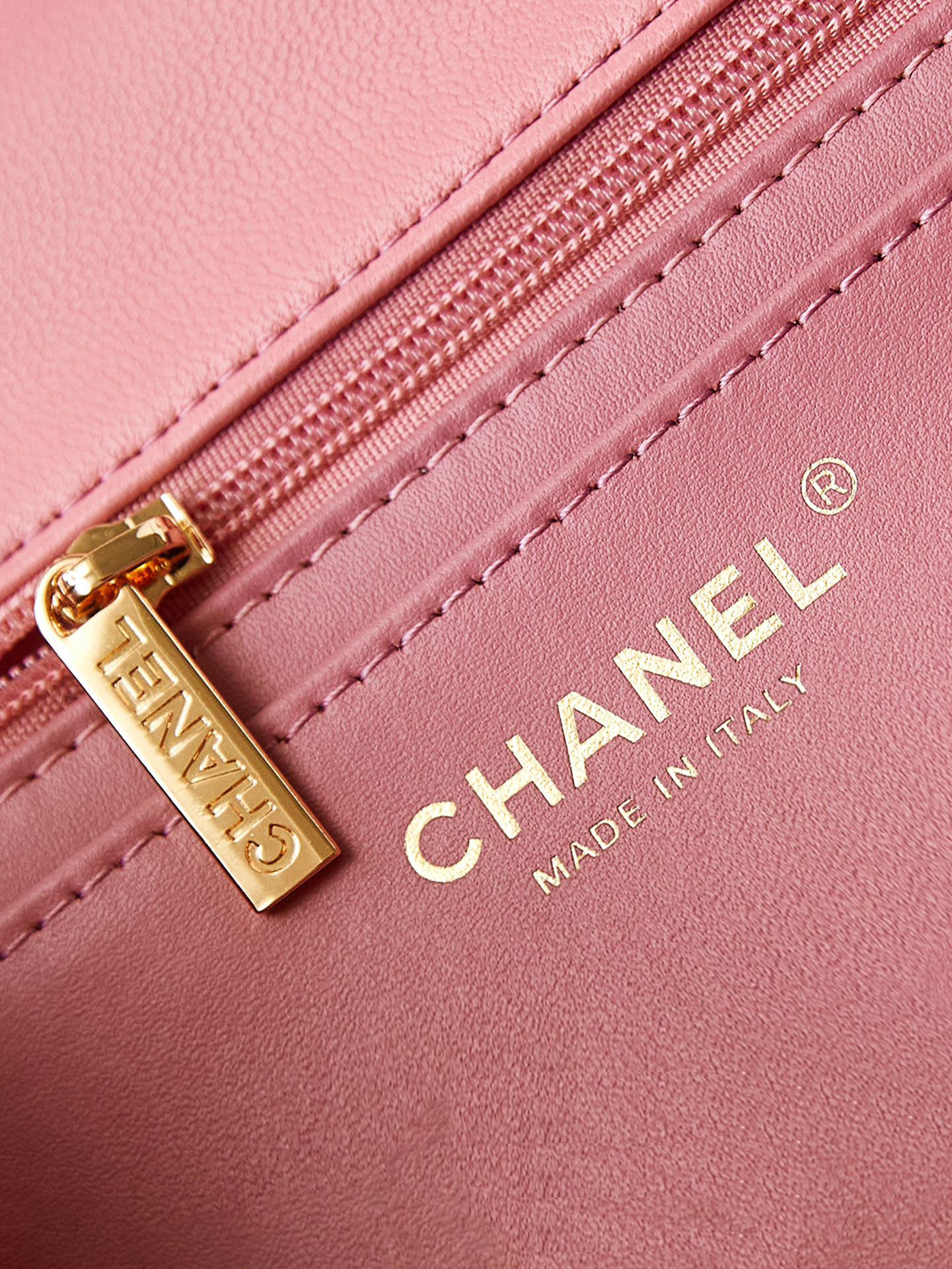 Ch*el mini classic handbag 12 × 20 × 6 cm