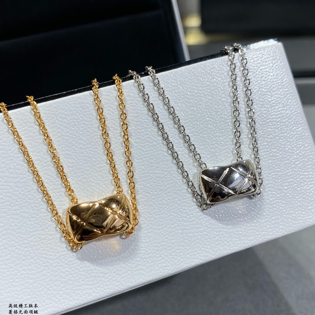 ch*el carved Di*m*nd polished necklace
