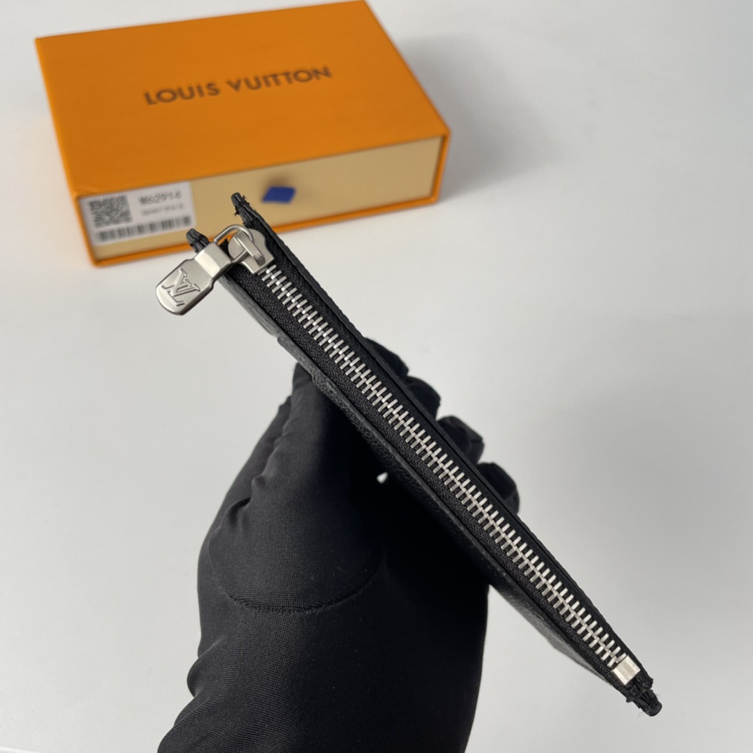LV CARD HOLDER M62914