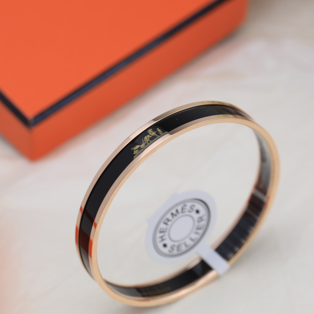 h**mes enamel bracelet(cusT0mized products cannot be returned or exchanged)