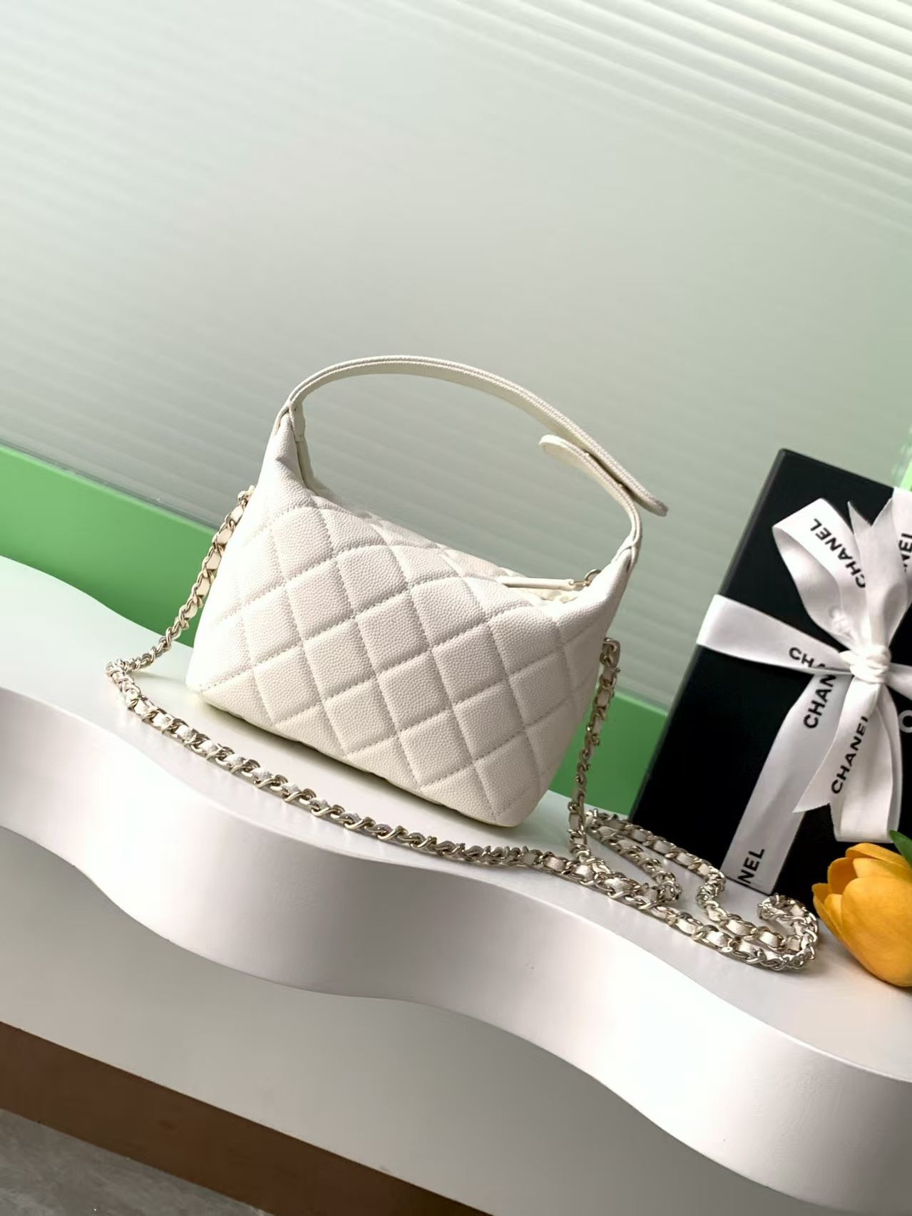Ch*el clutch with chain 21.5x19x6cm
