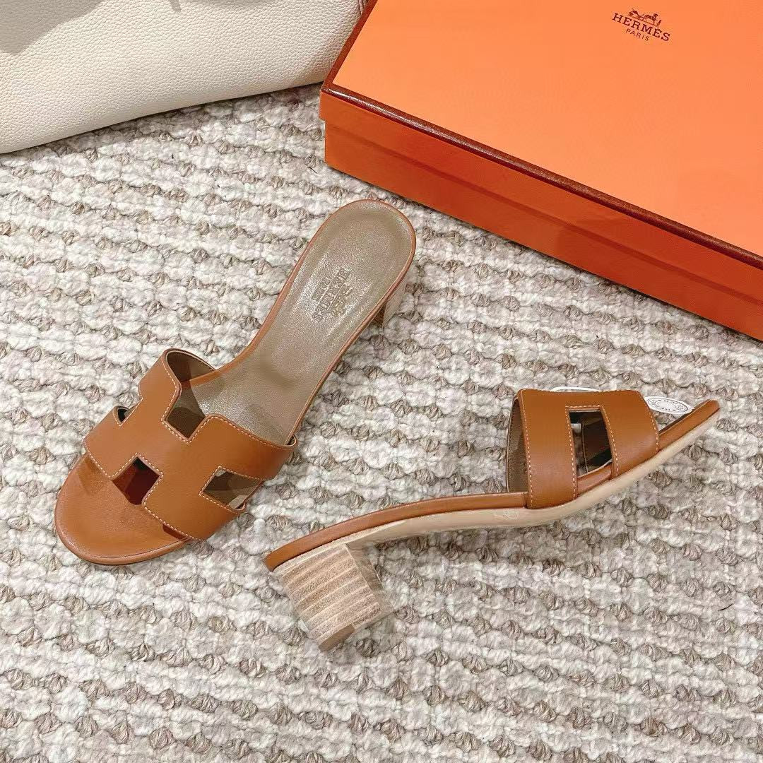 ua H**mes oasis sandal