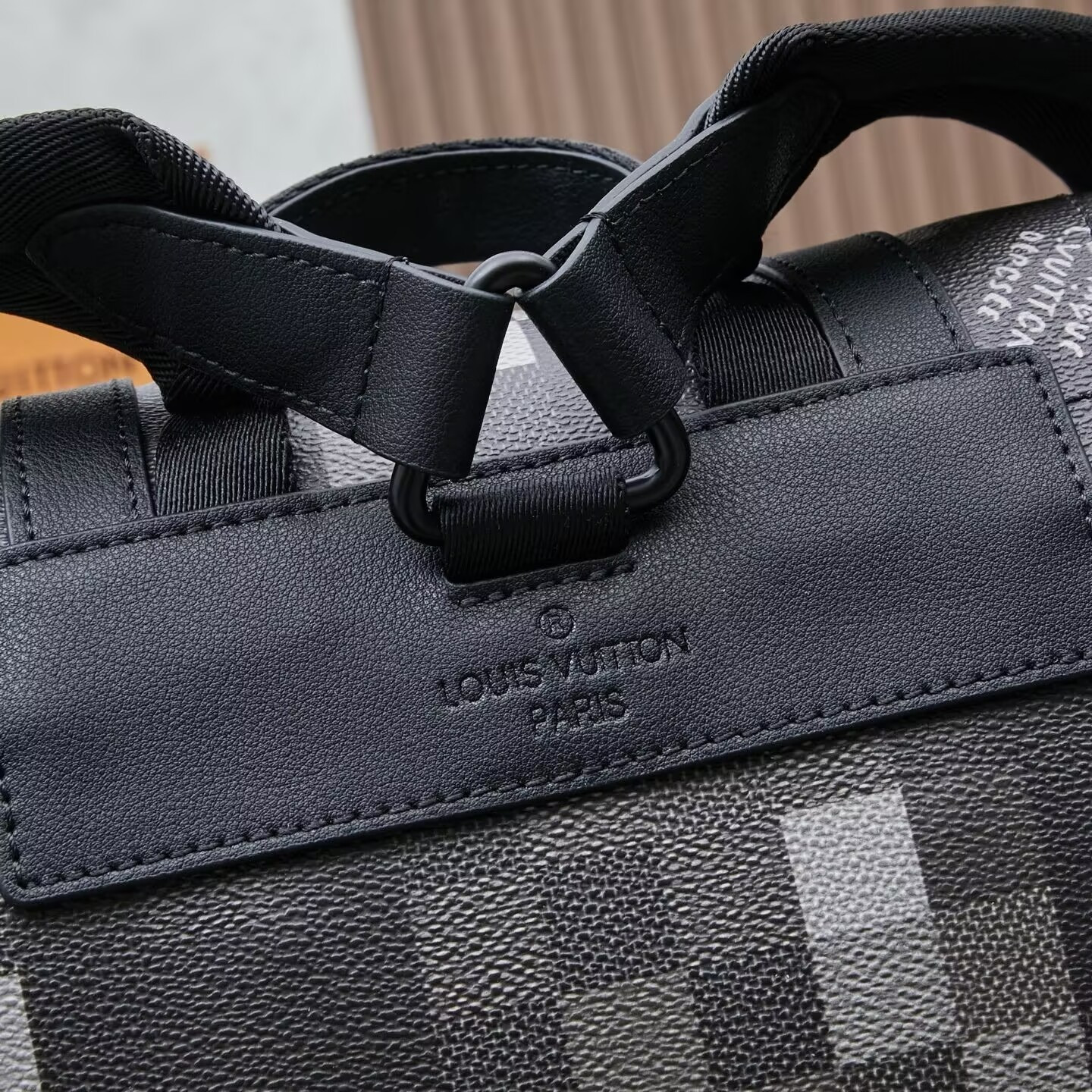LV Christopher MM M14952 38x44x12.5cm
