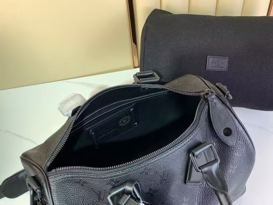 LV Speedy P9 Bandoulière 30 M13904