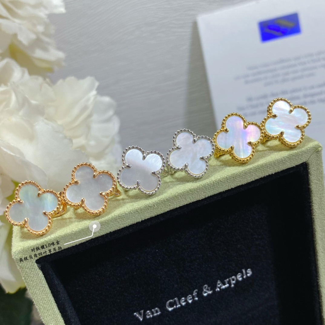 v*n cl*f & arpels preM1vm fritillaria four-leaf clover earrings 1.5cm