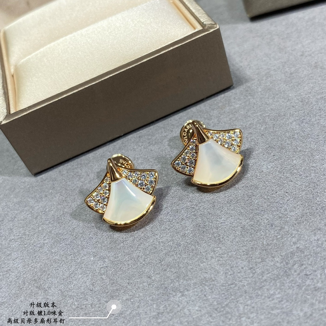 B*l*ai multi-fan skirt fan shape earrings