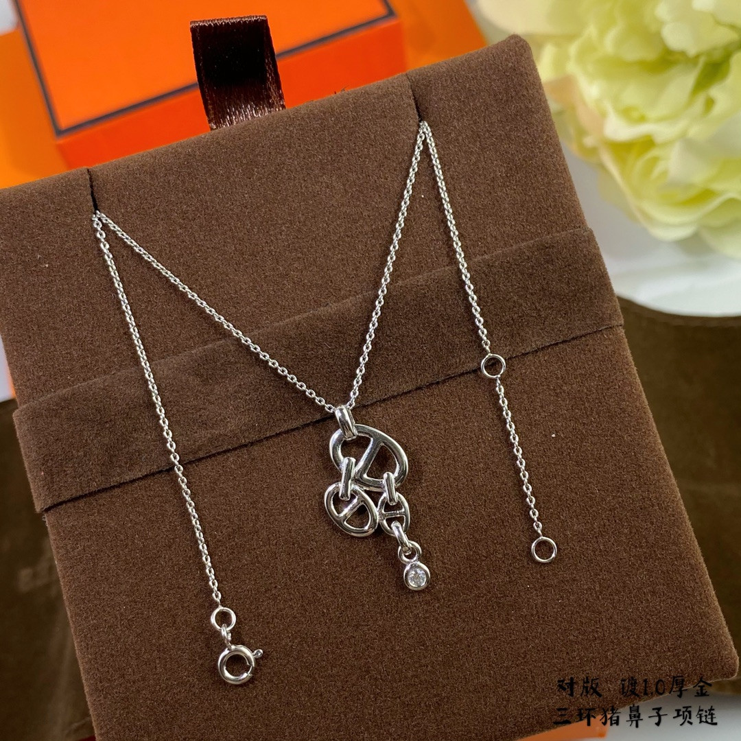 H**mes necklace