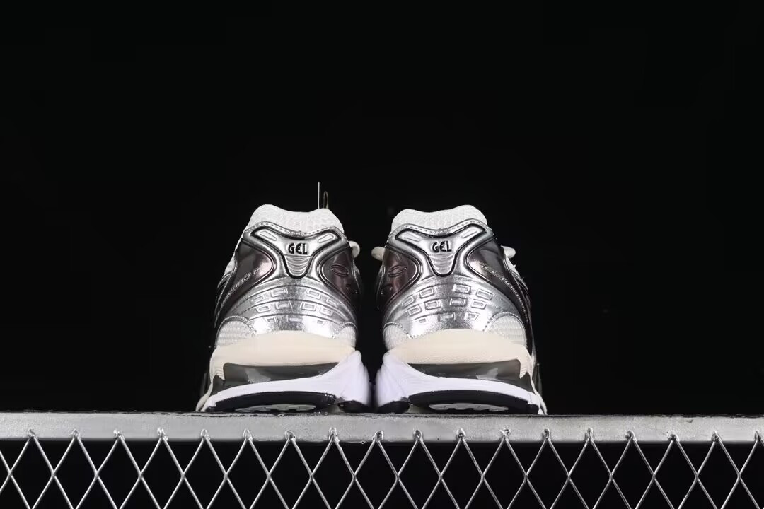 ua As*ic*s gel-kayano 14 cream black metallic plum